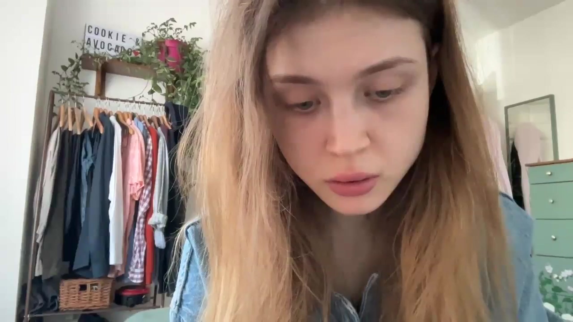 Gallery image thumbnail from Coconut_dream's myfreecams stream on, 03/20/2024, 13:20 image 17 of 20