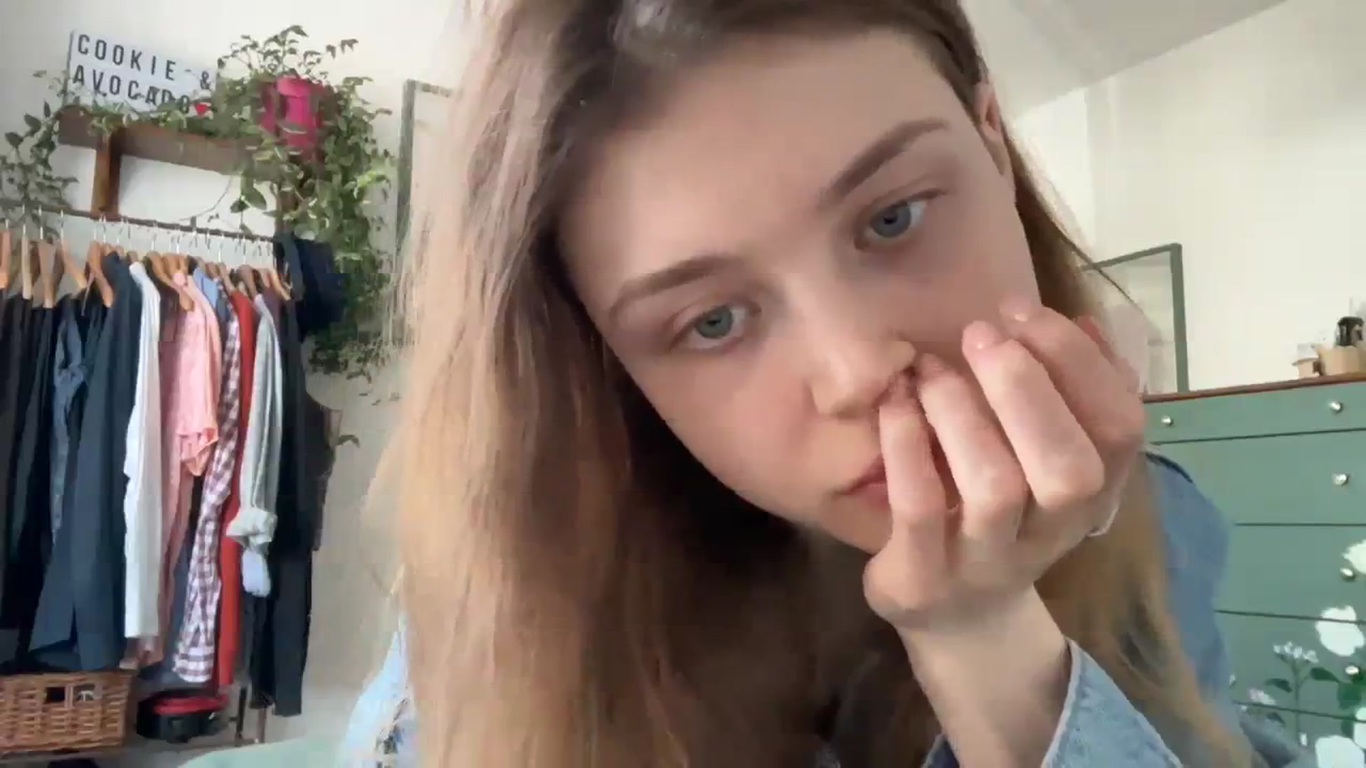 Gallery image thumbnail from Coconut_dream's myfreecams stream on, 03/20/2024, 13:20 image 10 of 20