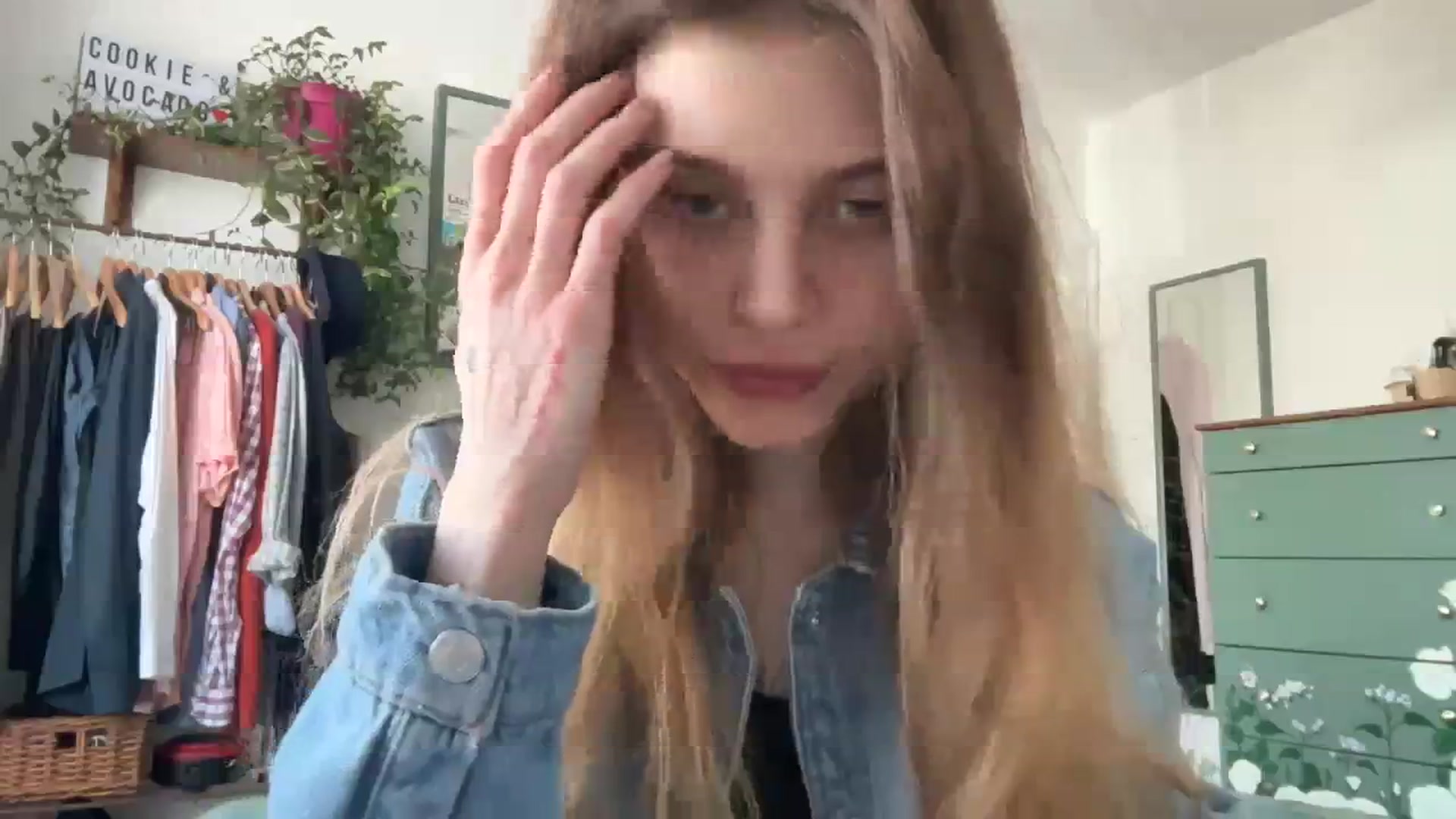 Gallery image thumbnail from Coconut_dream's myfreecams stream on, 03/20/2024, 13:20 image 6 of 20