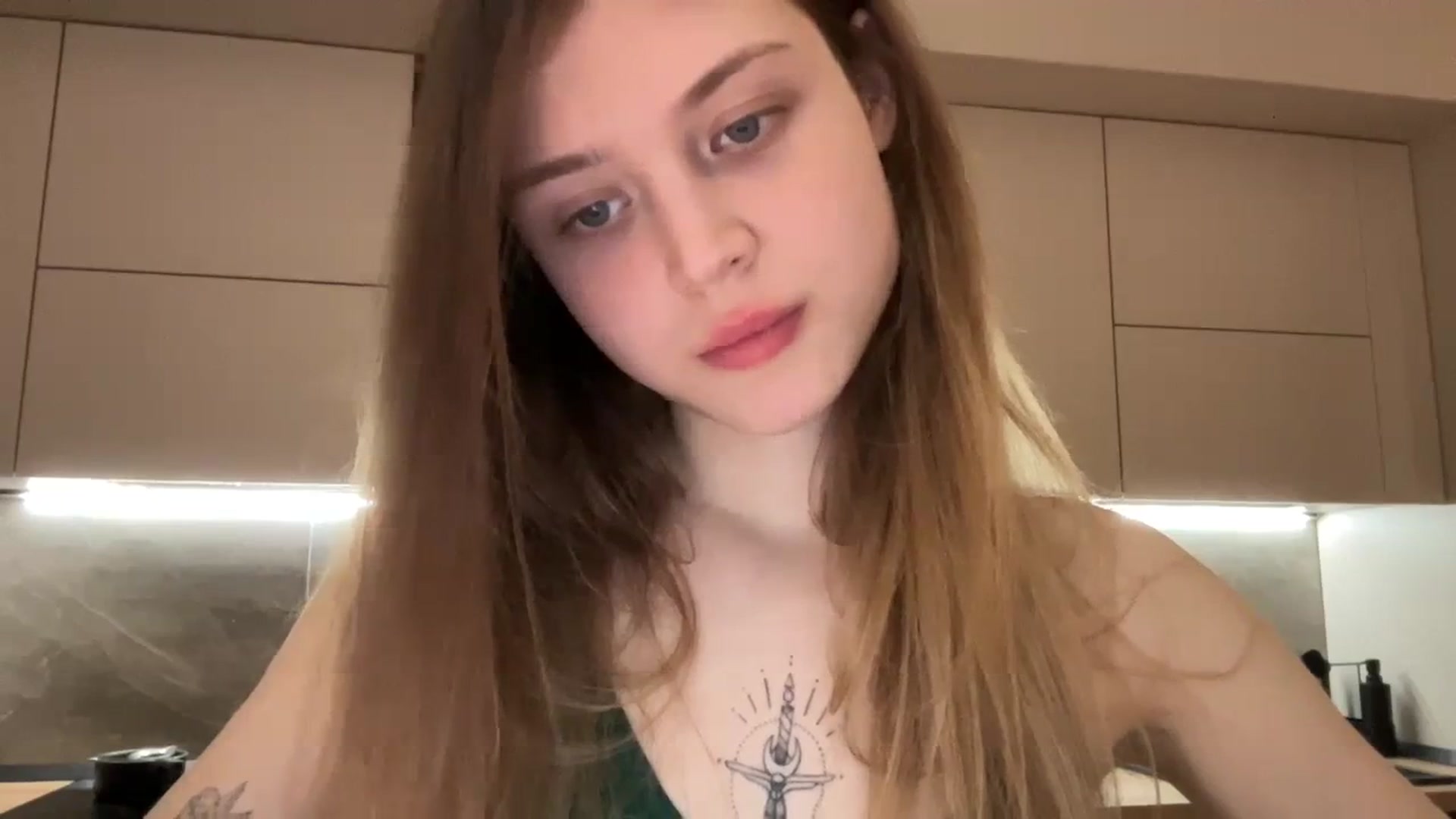Gallery image thumbnail from Coconut_dream's myfreecams stream on, 04/12/2024, 20:53 image 11 of 20