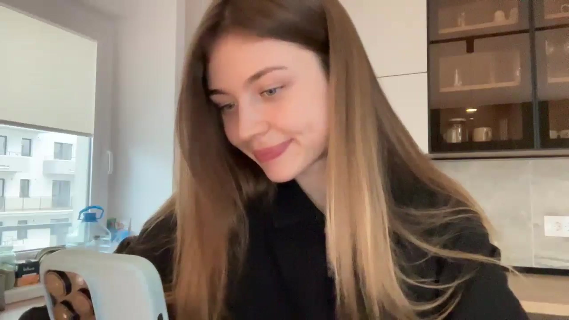 Gallery image thumbnail from Coconut_dream's myfreecams stream on, 04/17/2024, 10:13 image 9 of 20