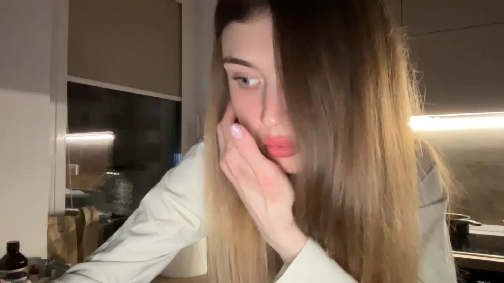 Gallery image thumbnail from Coconut_dream's myfreecams stream on, 04/20/2024, 20:55 image 13 of 20