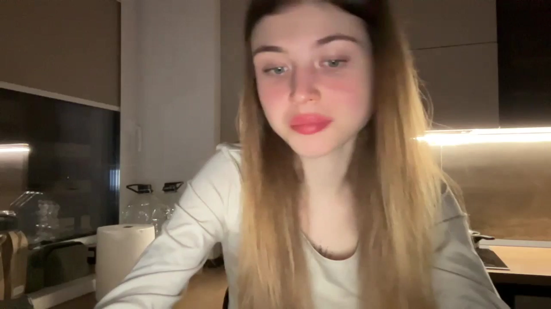 Gallery image thumbnail from Coconut_dream's myfreecams stream on, 04/20/2024, 20:55 image 1 of 20