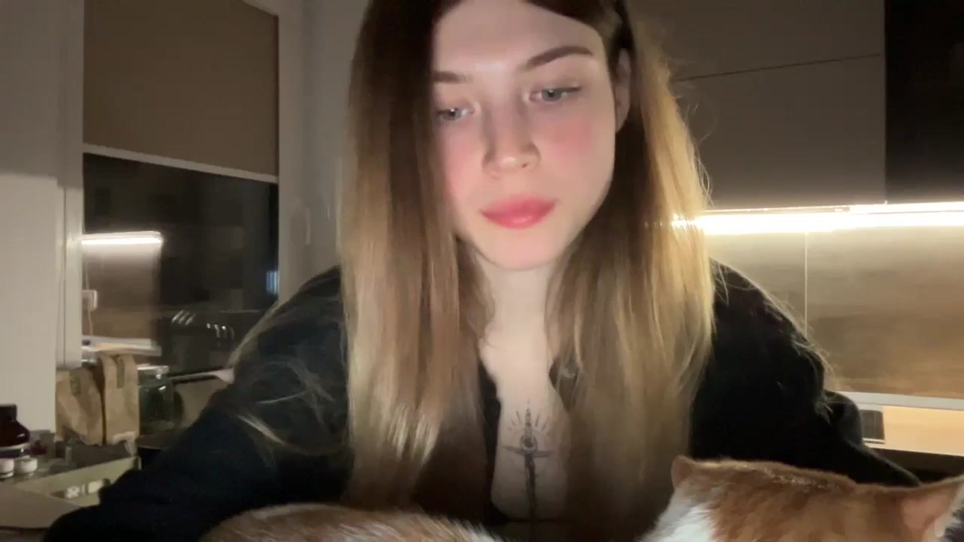 Gallery image thumbnail from Coconut_dream's myfreecams stream on, 04/22/2024, 21:07 image 16 of 20