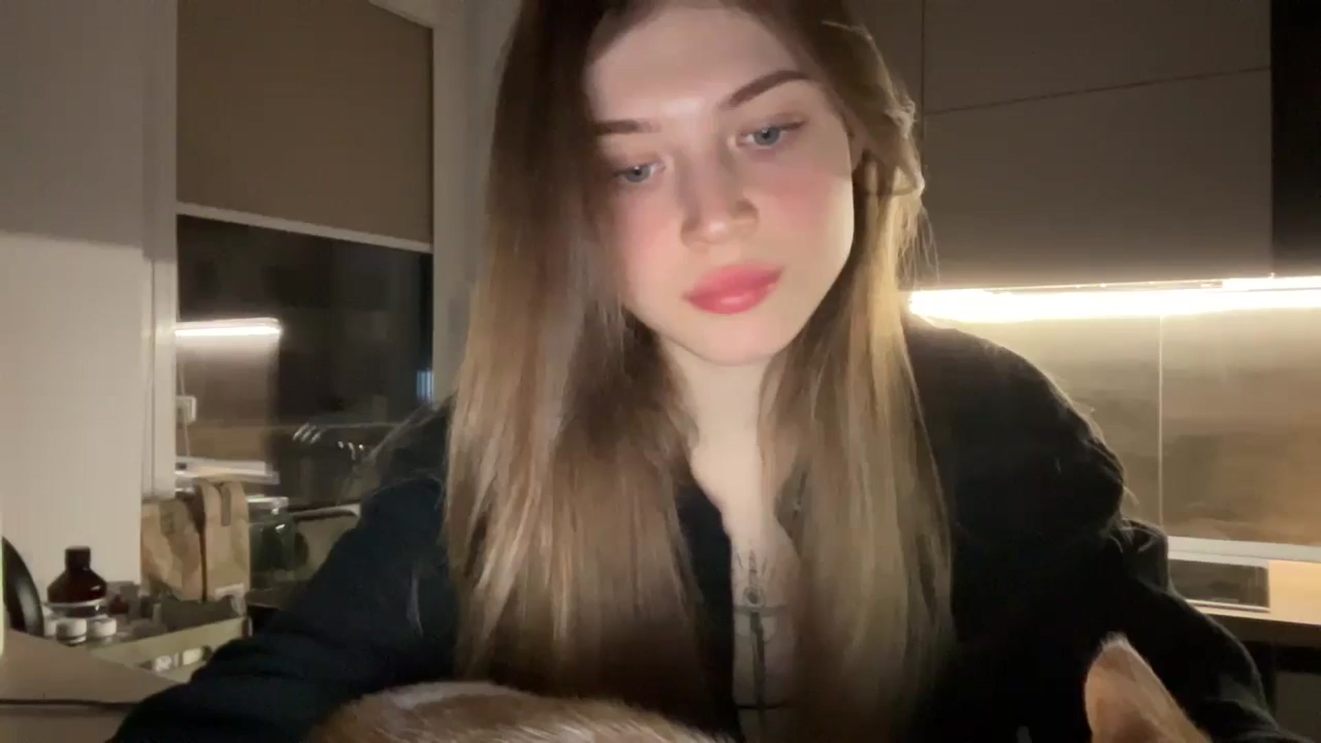 Gallery image thumbnail from Coconut_dream's myfreecams stream on, 04/22/2024, 21:07 image 17 of 20