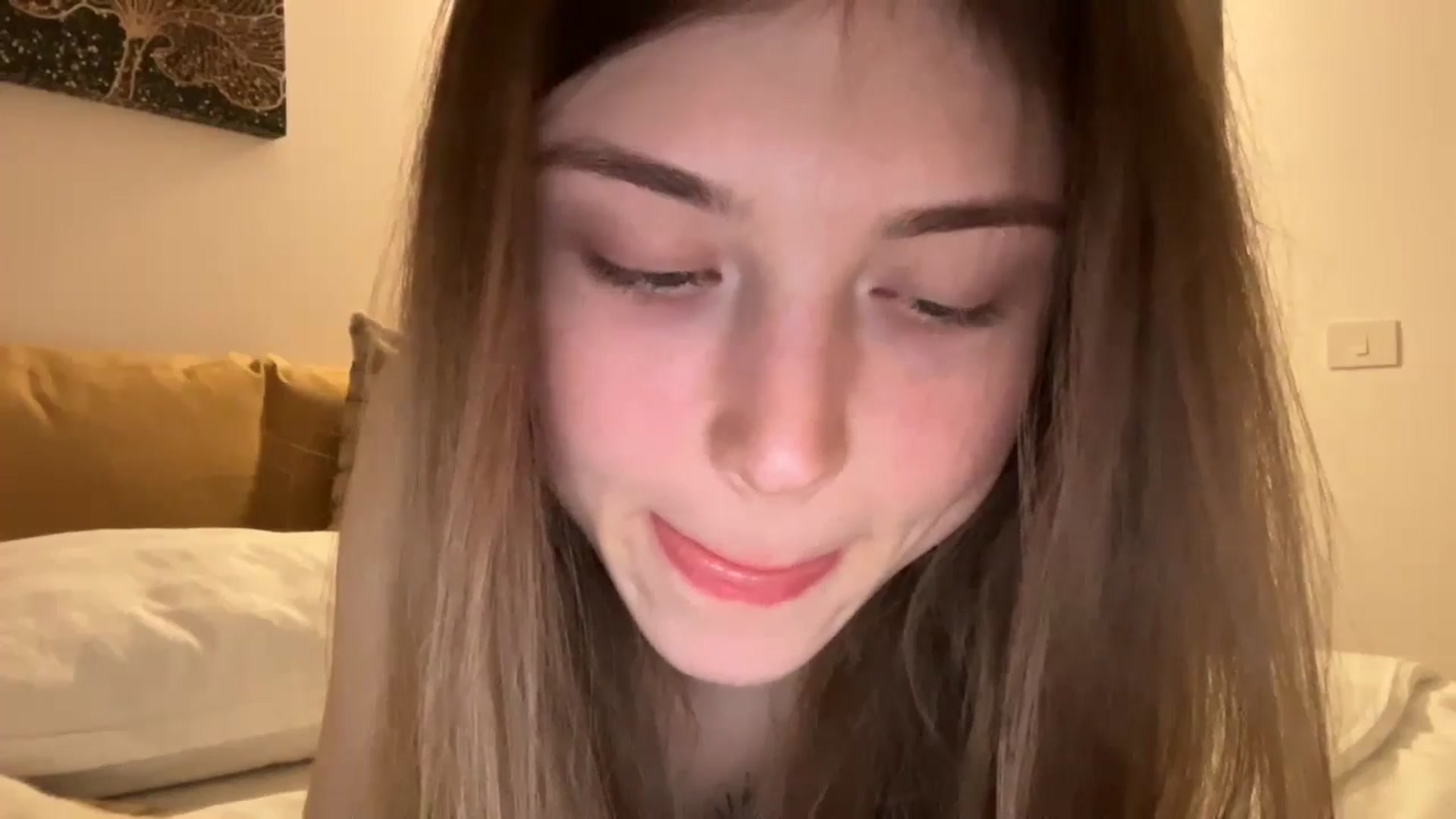 Gallery image thumbnail from Coconut_dream's myfreecams stream on, 04/26/2024, 21:08 image 16 of 20