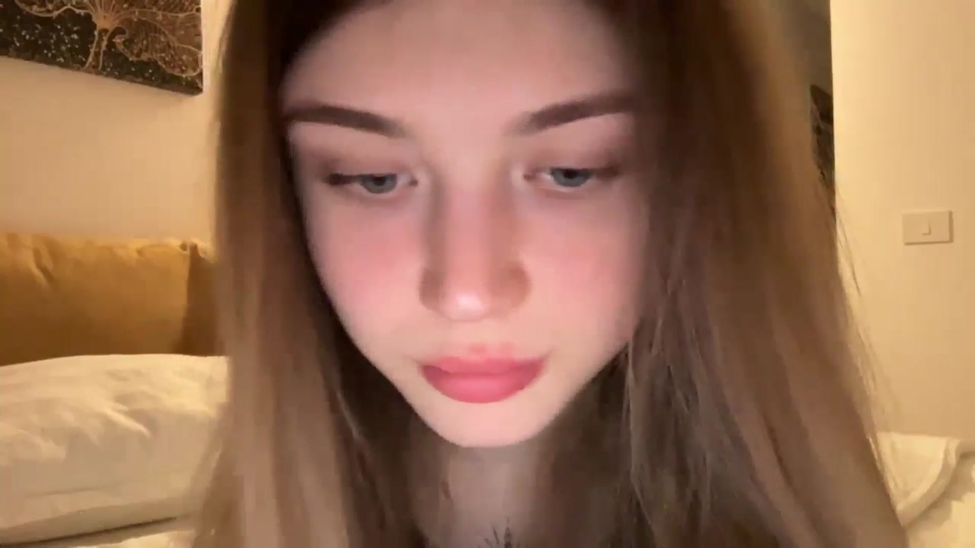 Gallery image thumbnail from Coconut_dream's myfreecams stream on, 04/26/2024, 21:08 image 11 of 20