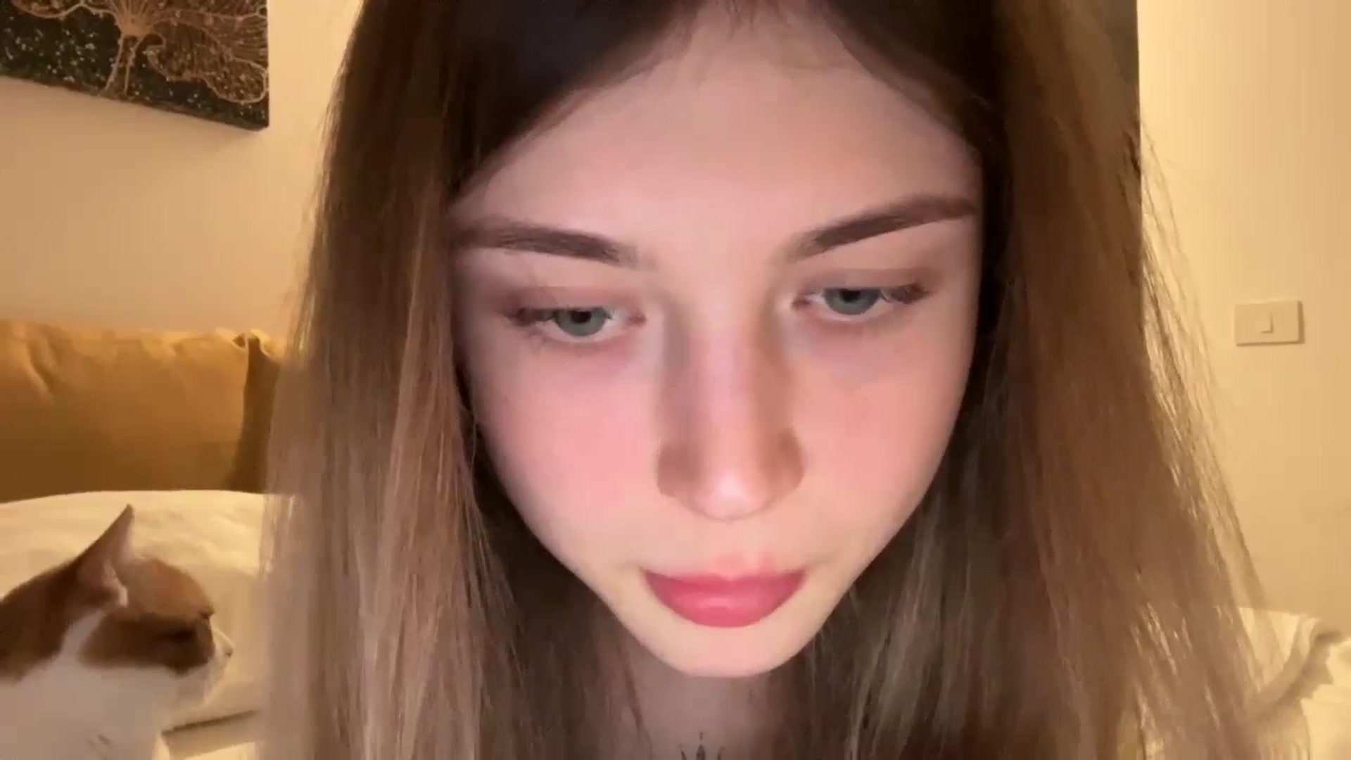 Gallery image thumbnail from Coconut_dream's myfreecams stream on, 04/26/2024, 21:08 image 18 of 20