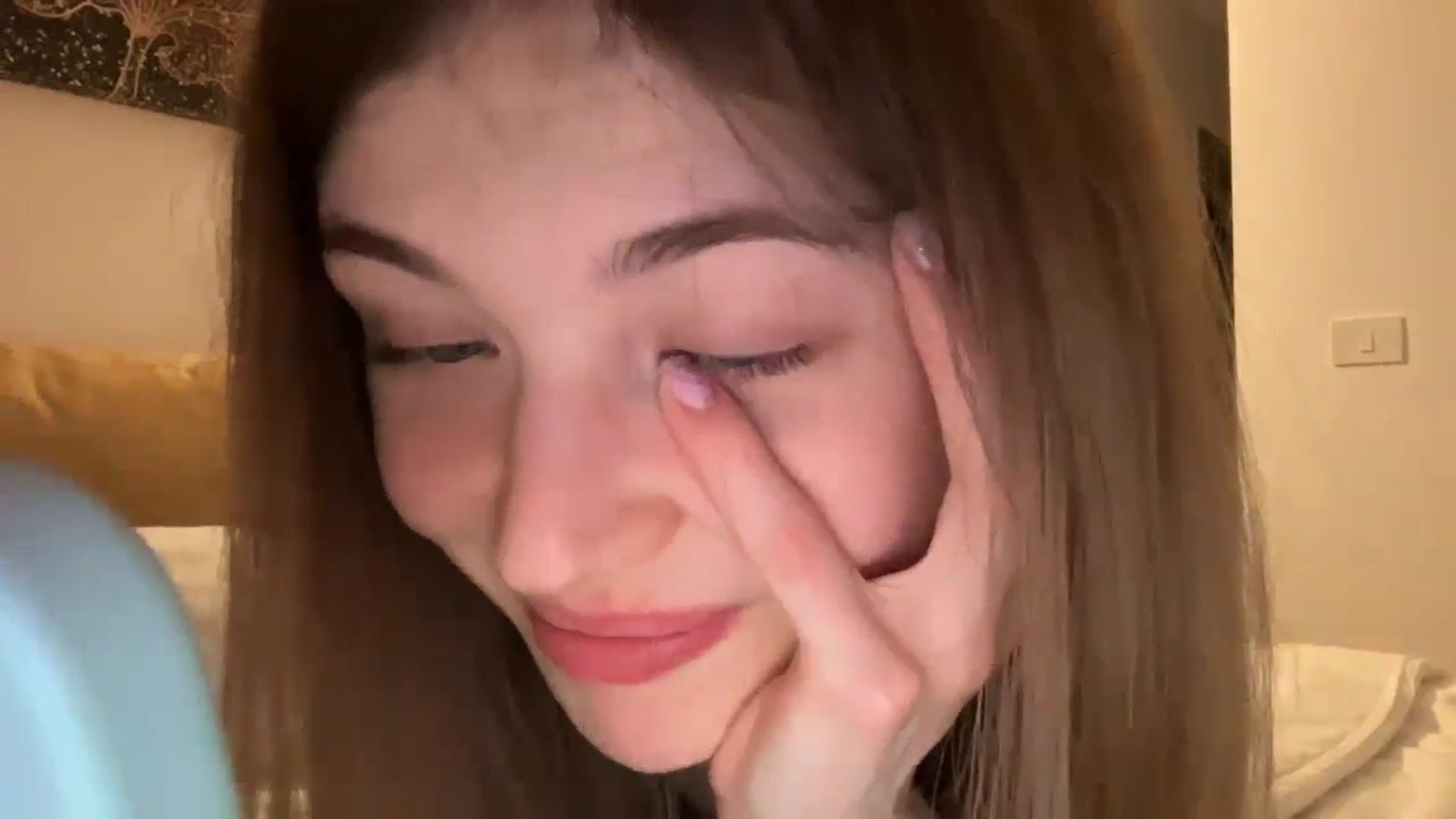 Gallery image thumbnail from Coconut_dream's myfreecams stream on, 04/26/2024, 21:08 image 14 of 20
