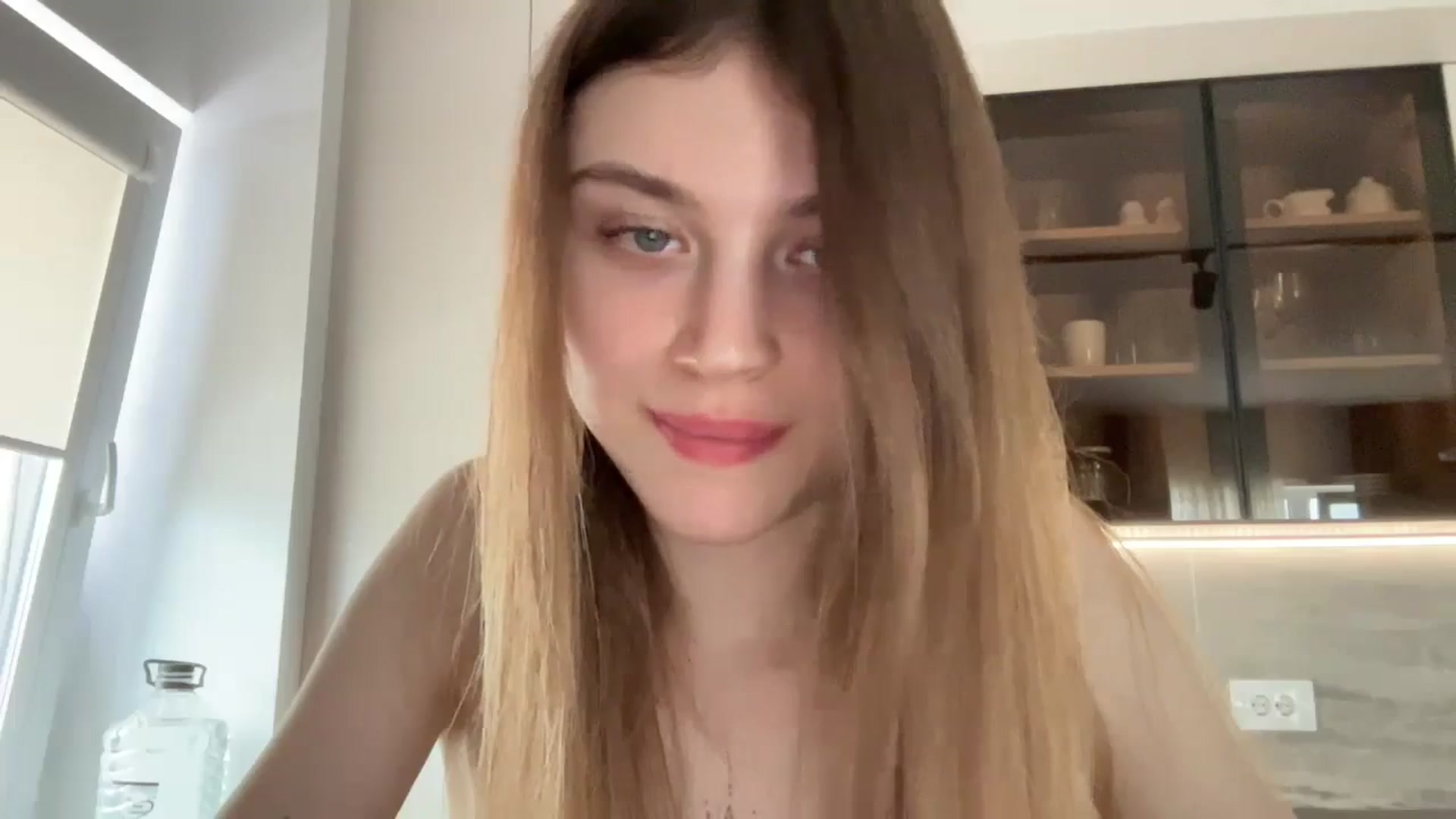 Gallery image thumbnail from Coconut_dream's myfreecams stream on, 04/27/2024, 12:59 image 10 of 20