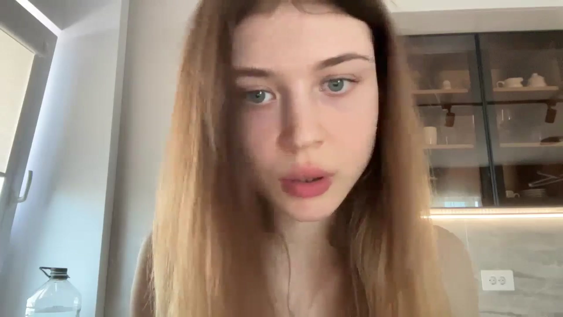 Gallery image thumbnail from Coconut_dream's myfreecams stream on, 04/28/2024, 08:34 image 16 of 20