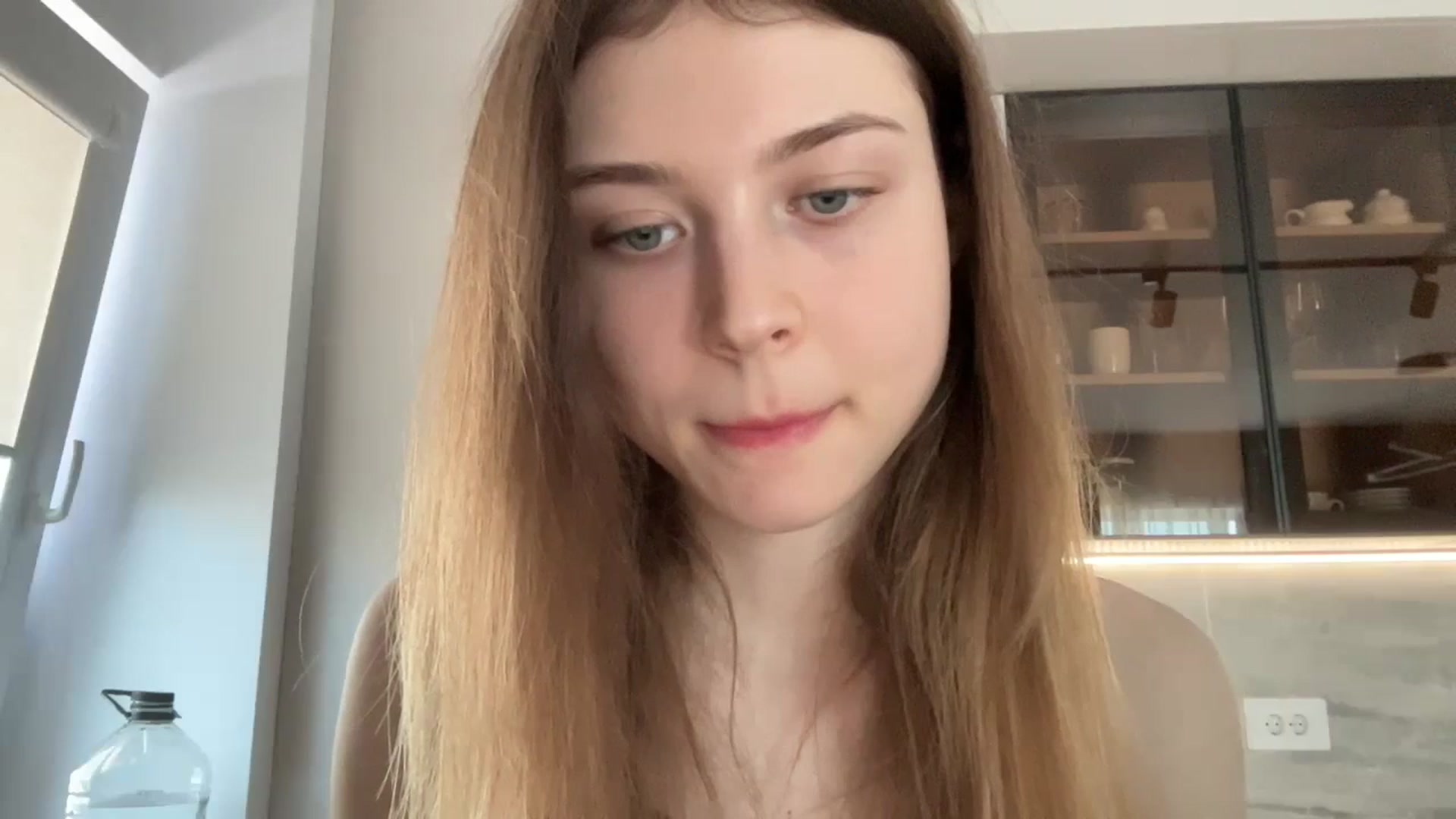 Gallery image thumbnail from Coconut_dream's myfreecams stream on, 04/28/2024, 08:34 image 14 of 20