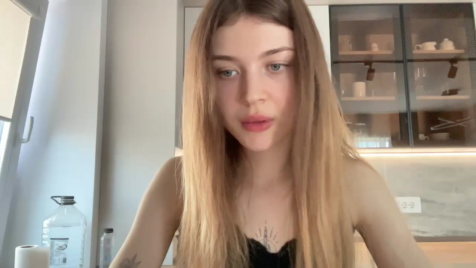 Gallery image thumbnail from Coconut_dream's myfreecams stream on, 04/28/2024, 08:34 image 8 of 20