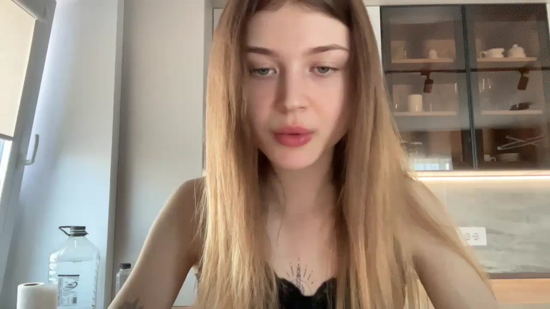 Gallery image thumbnail from Coconut_dream's myfreecams stream on, 04/28/2024, 08:34 image 6 of 20