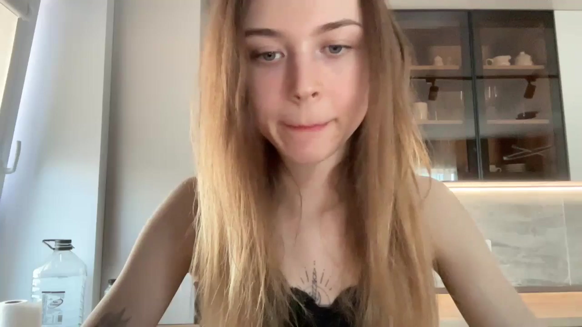 Gallery image thumbnail from Coconut_dream's myfreecams stream on, 04/28/2024, 08:34 image 1 of 20