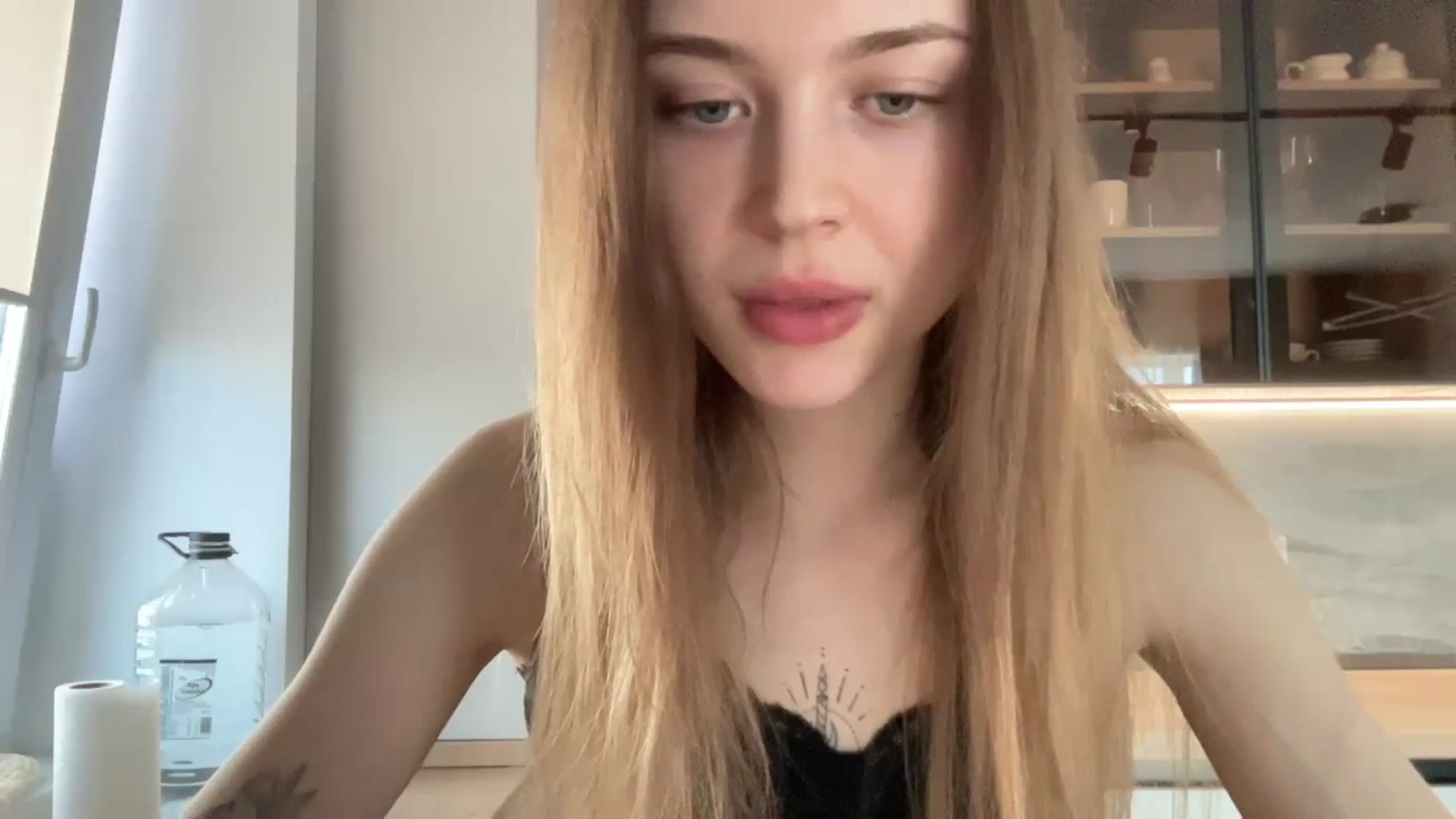 Gallery image thumbnail from Coconut_dream's myfreecams stream on, 04/28/2024, 08:34 image 9 of 20