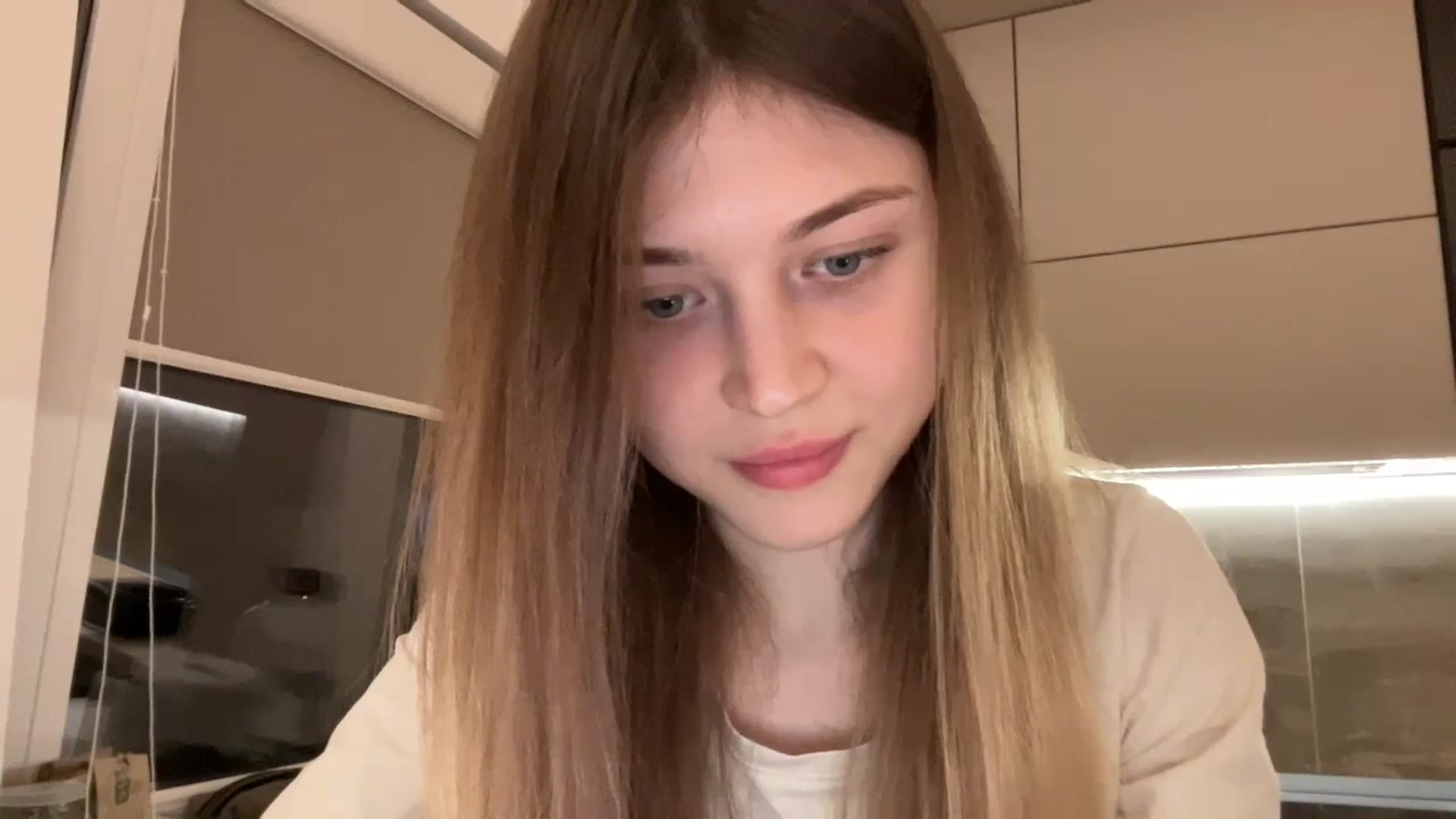 Gallery image thumbnail from Coconut_dream's myfreecams stream on, 04/28/2024, 20:55 image 20 of 20