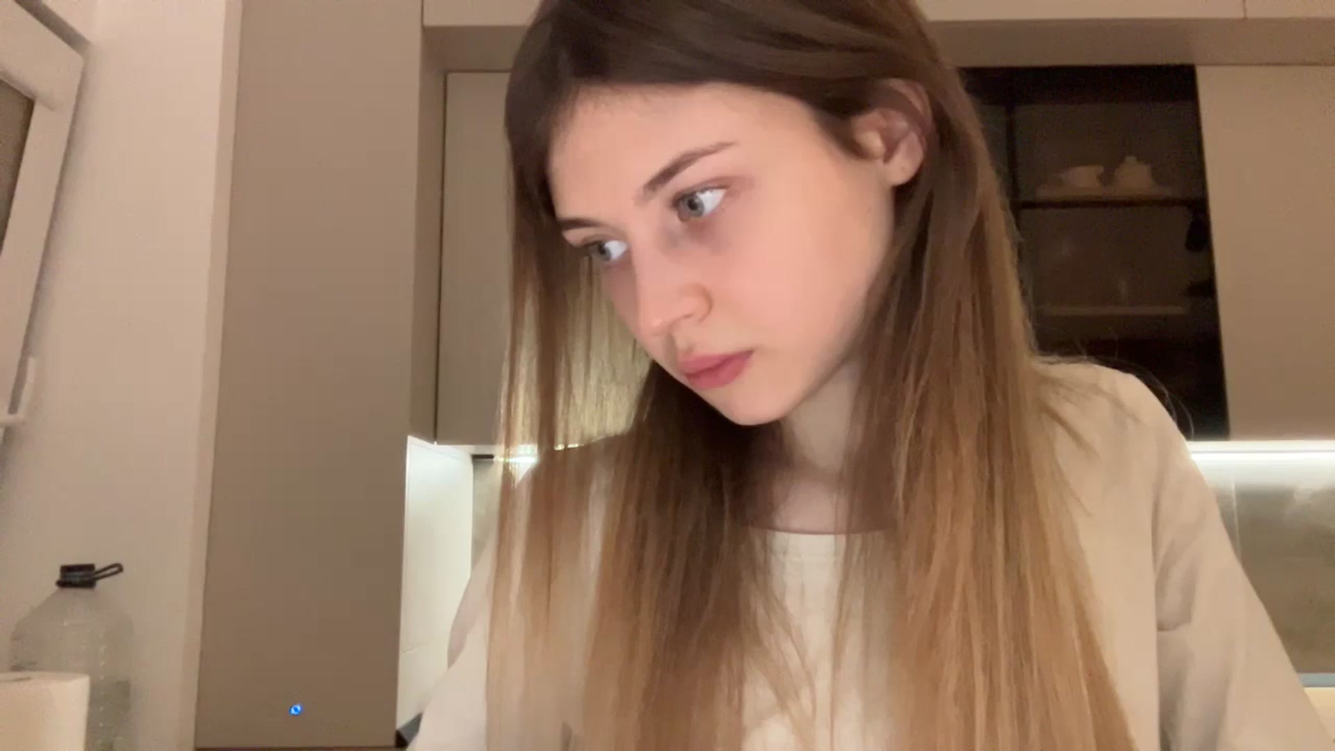 Gallery image thumbnail from Coconut_dream's myfreecams stream on, 04/28/2024, 21:54 image 13 of 20
