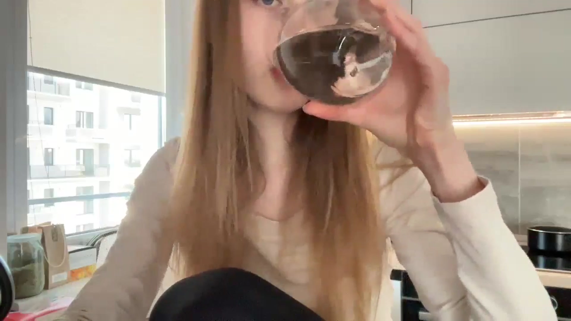 Gallery image thumbnail from Coconut_dream's myfreecams stream on, 04/29/2024, 09:31 image 19 of 20