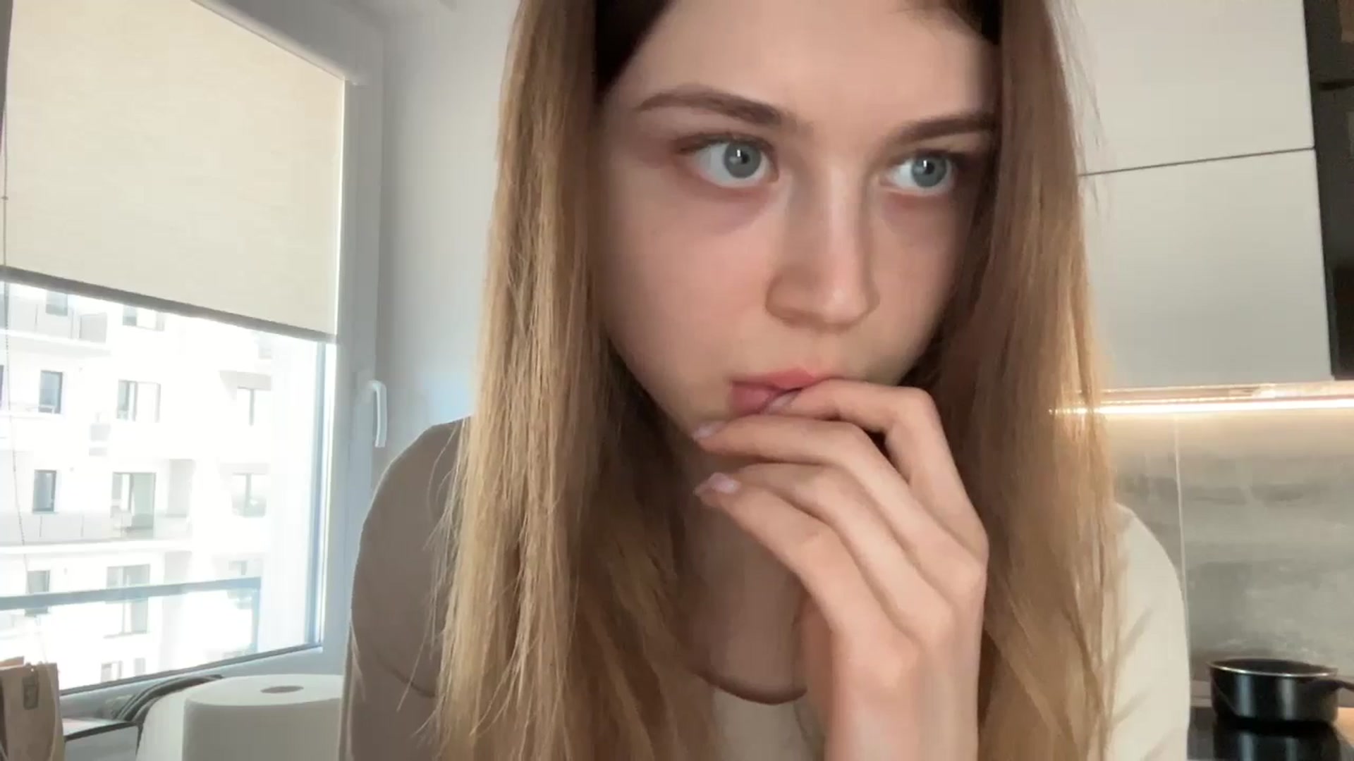 Gallery image thumbnail from Coconut_dream's myfreecams stream on, 04/29/2024, 09:31 image 10 of 20
