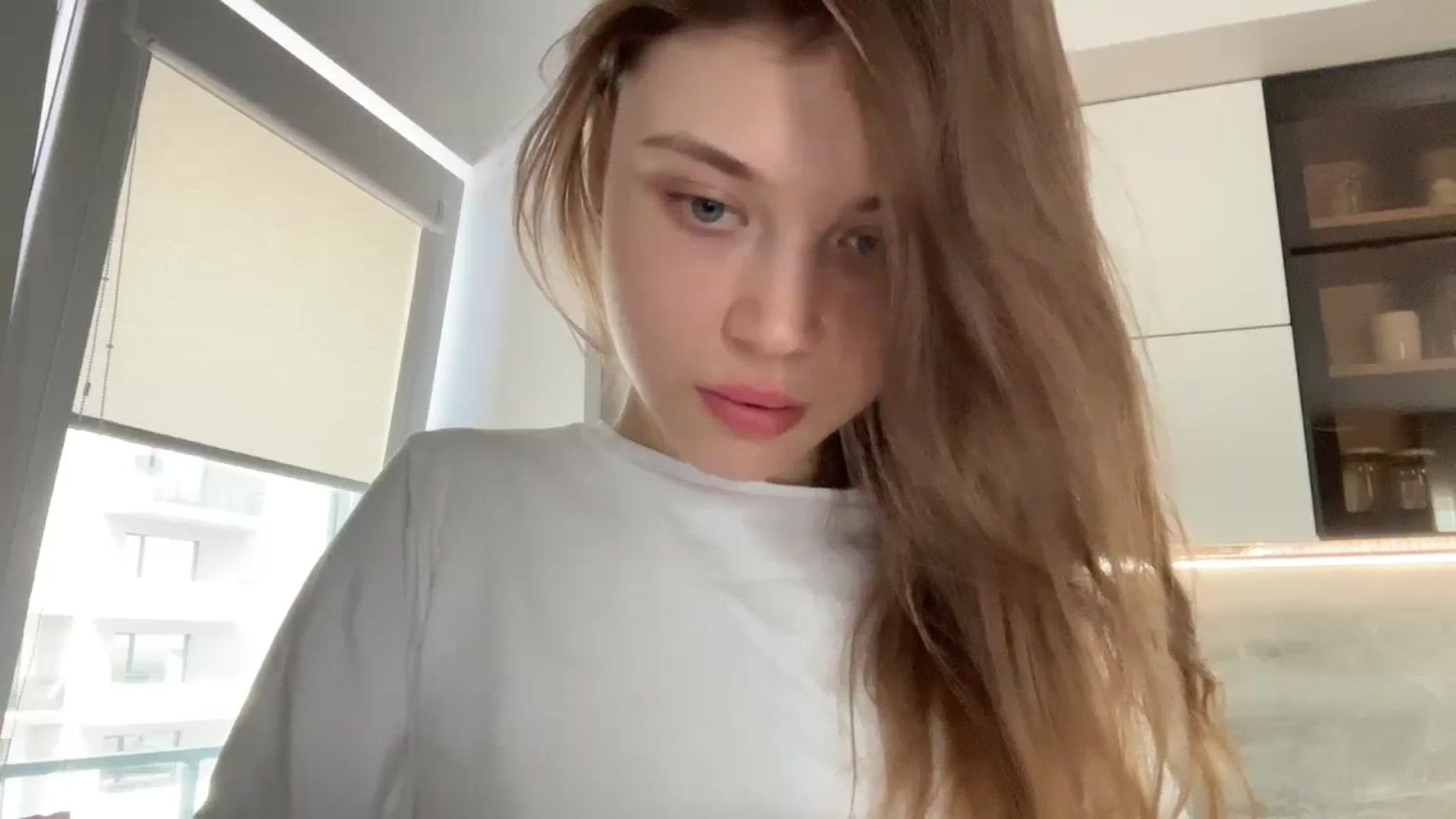 Gallery image thumbnail from Coconut_dream's myfreecams stream on, 05/02/2024, 08:56 image 12 of 20