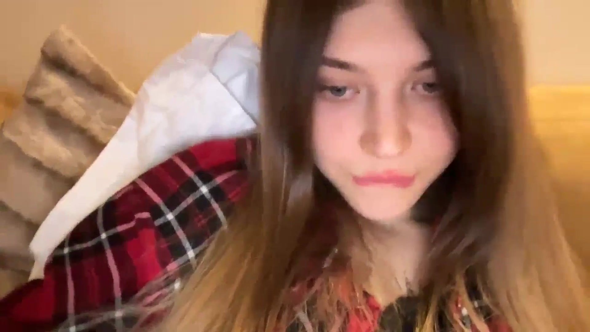 Gallery image thumbnail from Coconut_dream's myfreecams stream on, 05/02/2024, 22:35 image 19 of 20