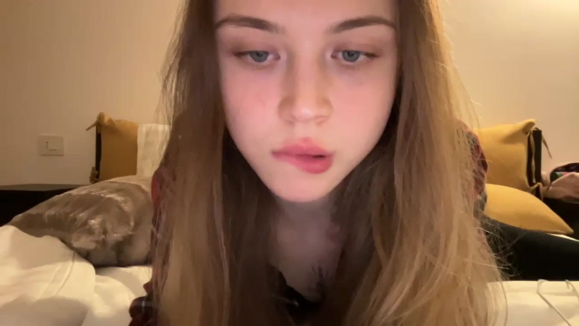 Gallery image thumbnail from Coconut_dream's myfreecams stream on, 05/03/2024, 21:03 image 20 of 20
