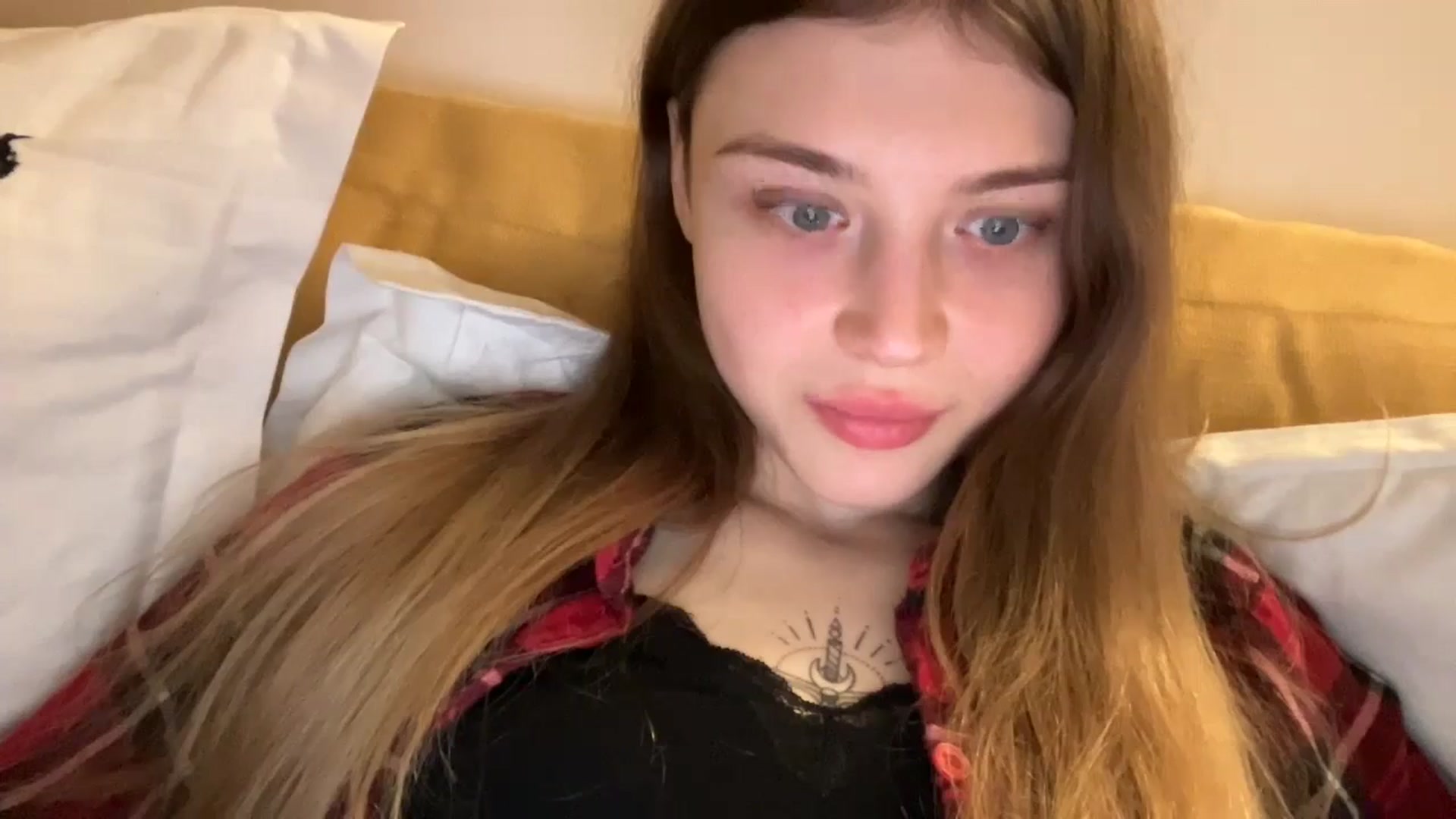 Gallery image thumbnail from Coconut_dream's myfreecams stream on, 05/03/2024, 21:03 image 10 of 20