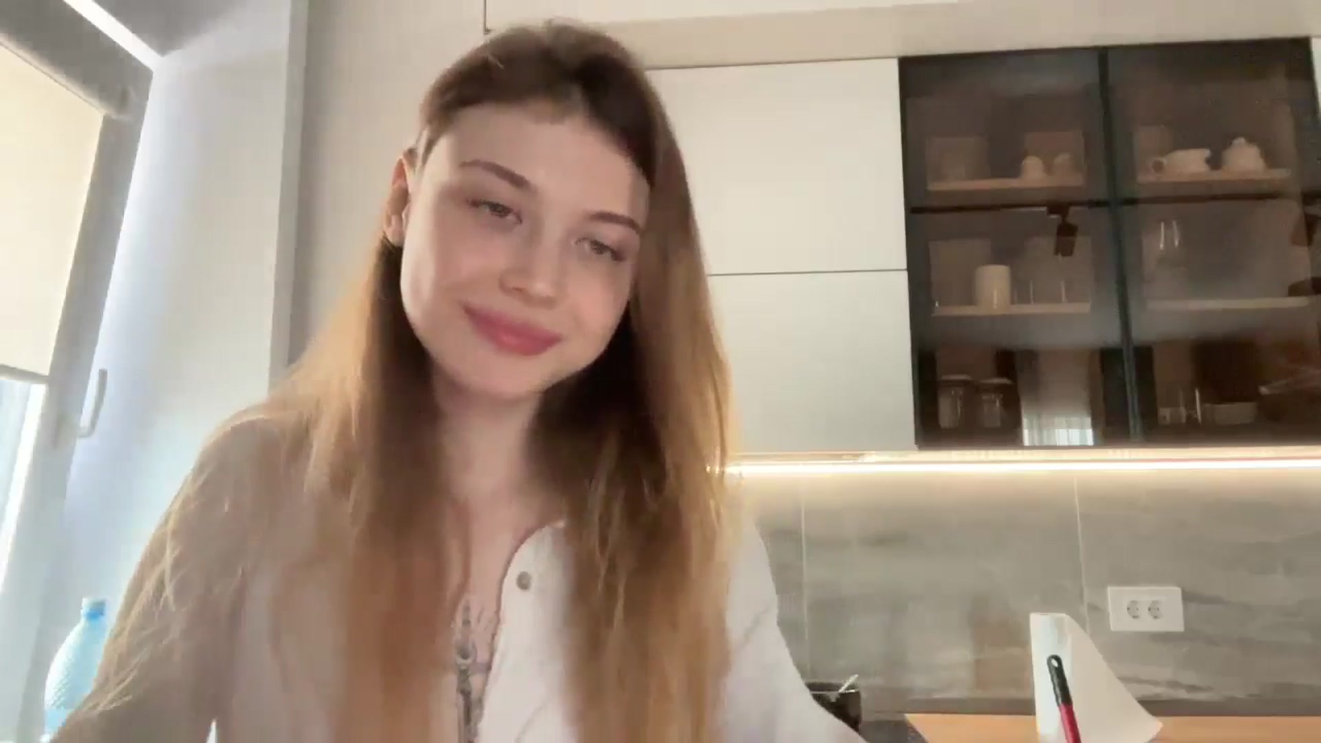 Gallery image thumbnail from Coconut_dream's myfreecams stream on, 05/04/2024, 07:35 image 18 of 20
