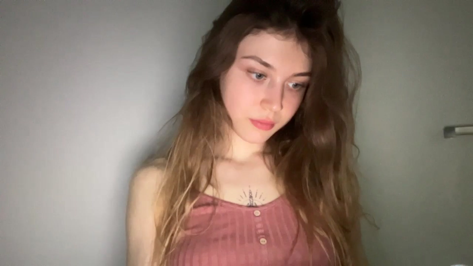 Gallery image thumbnail from Coconut_dream's myfreecams stream on, 05/07/2024, 19:32 image 19 of 20
