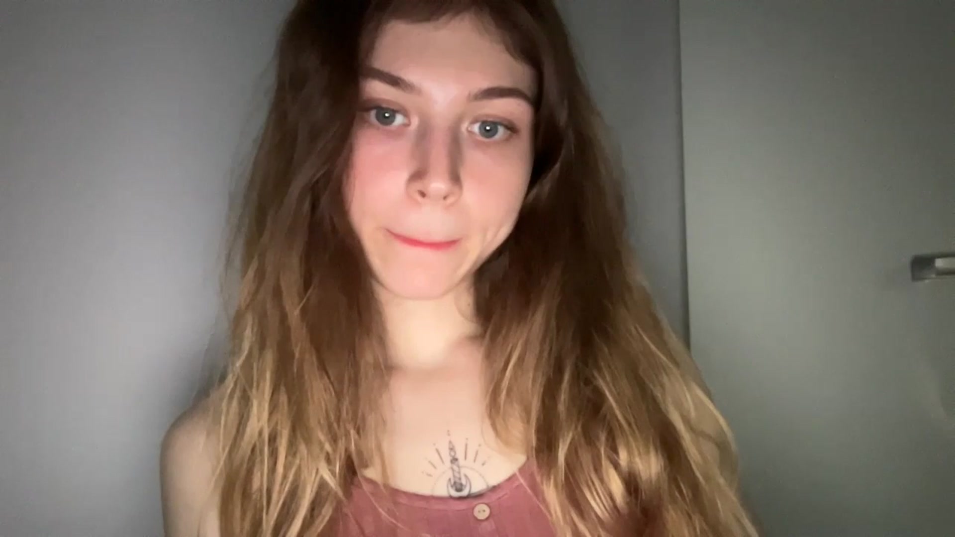 Gallery image thumbnail from Coconut_dream's myfreecams stream on, 05/07/2024, 19:32 image 7 of 20