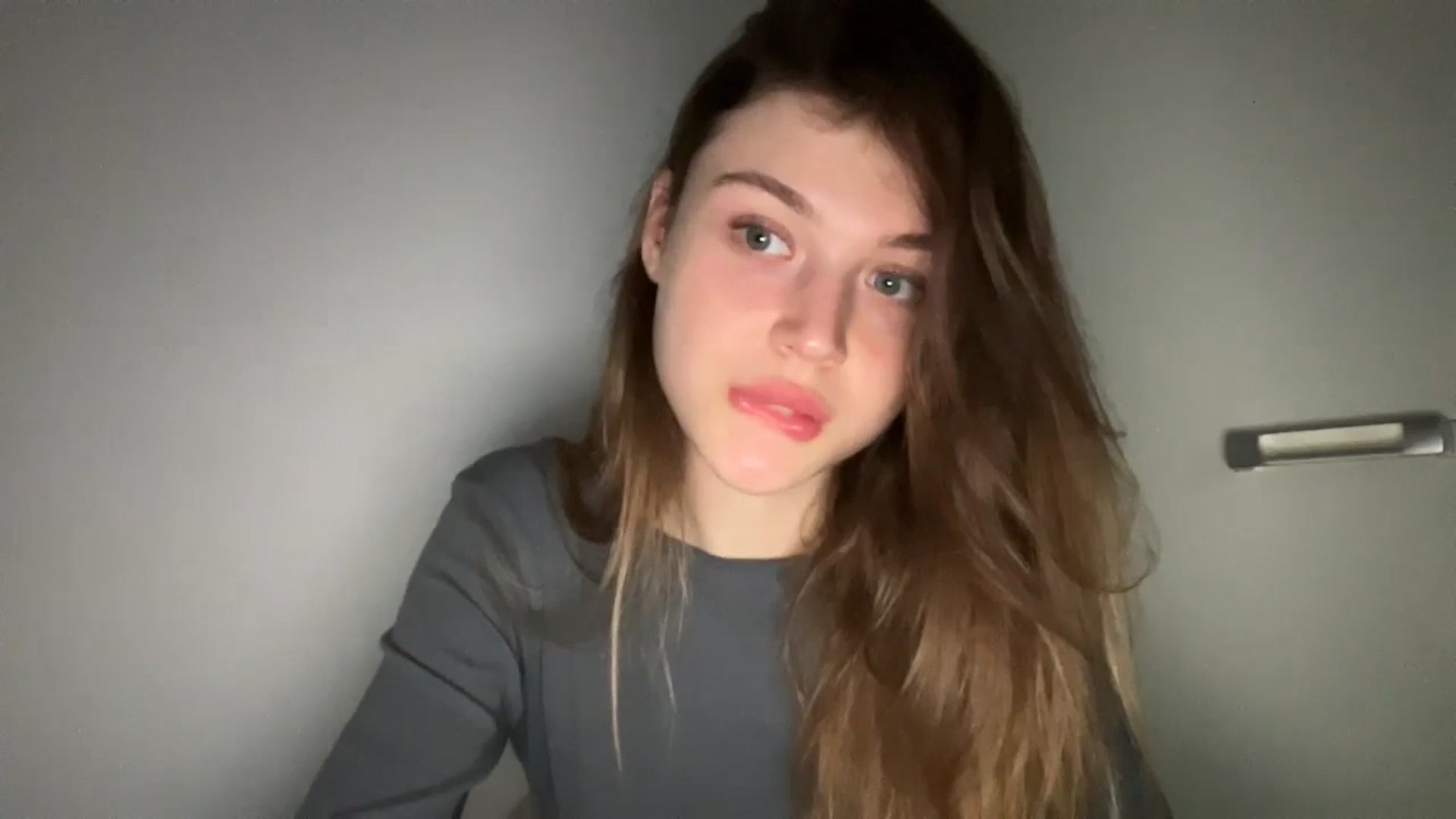 Gallery image thumbnail from Coconut_dream's myfreecams stream on, 05/09/2024, 19:50 image 7 of 20