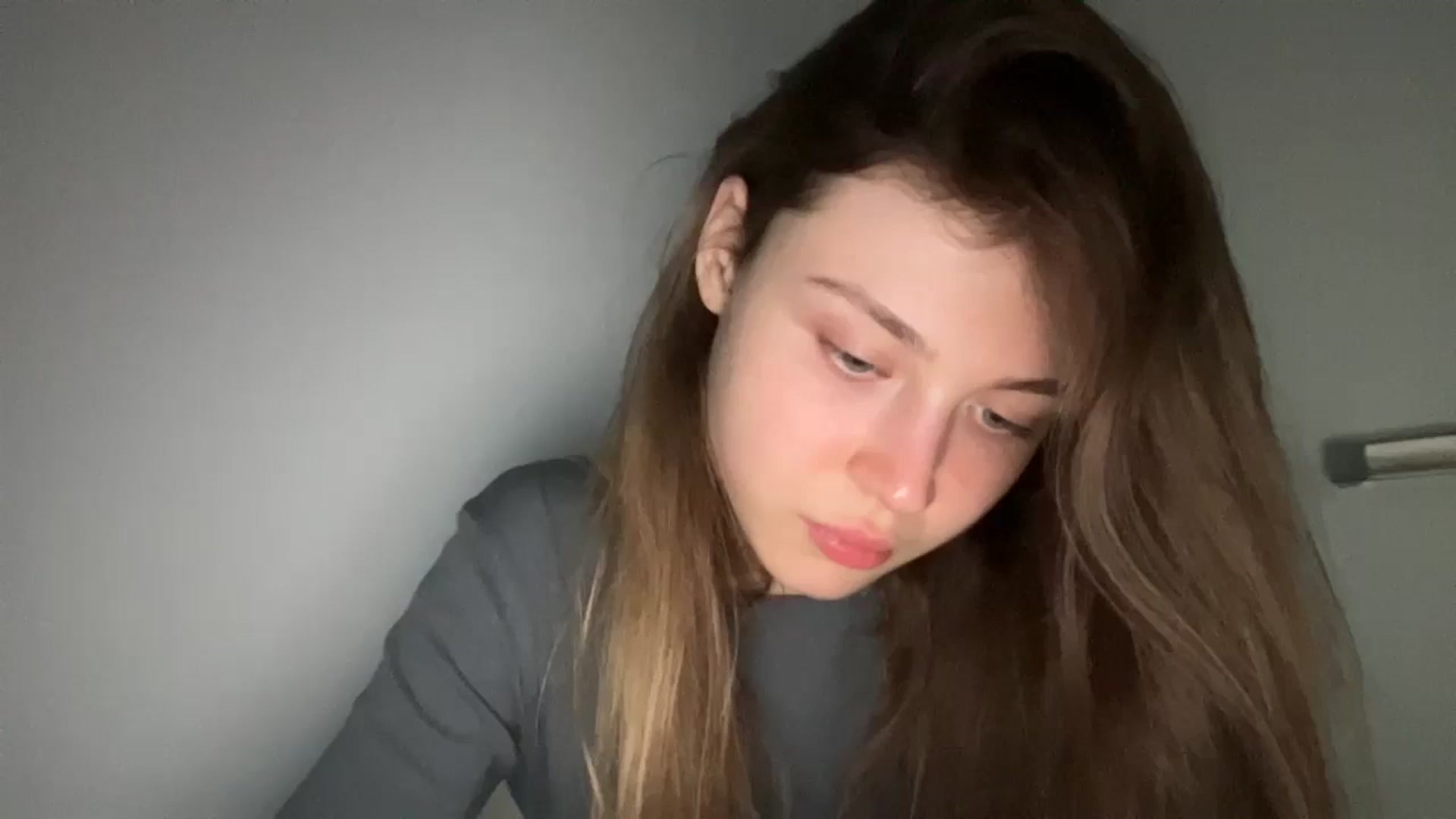 Gallery image thumbnail from Coconut_dream's myfreecams stream on, 05/09/2024, 20:31 image 8 of 20