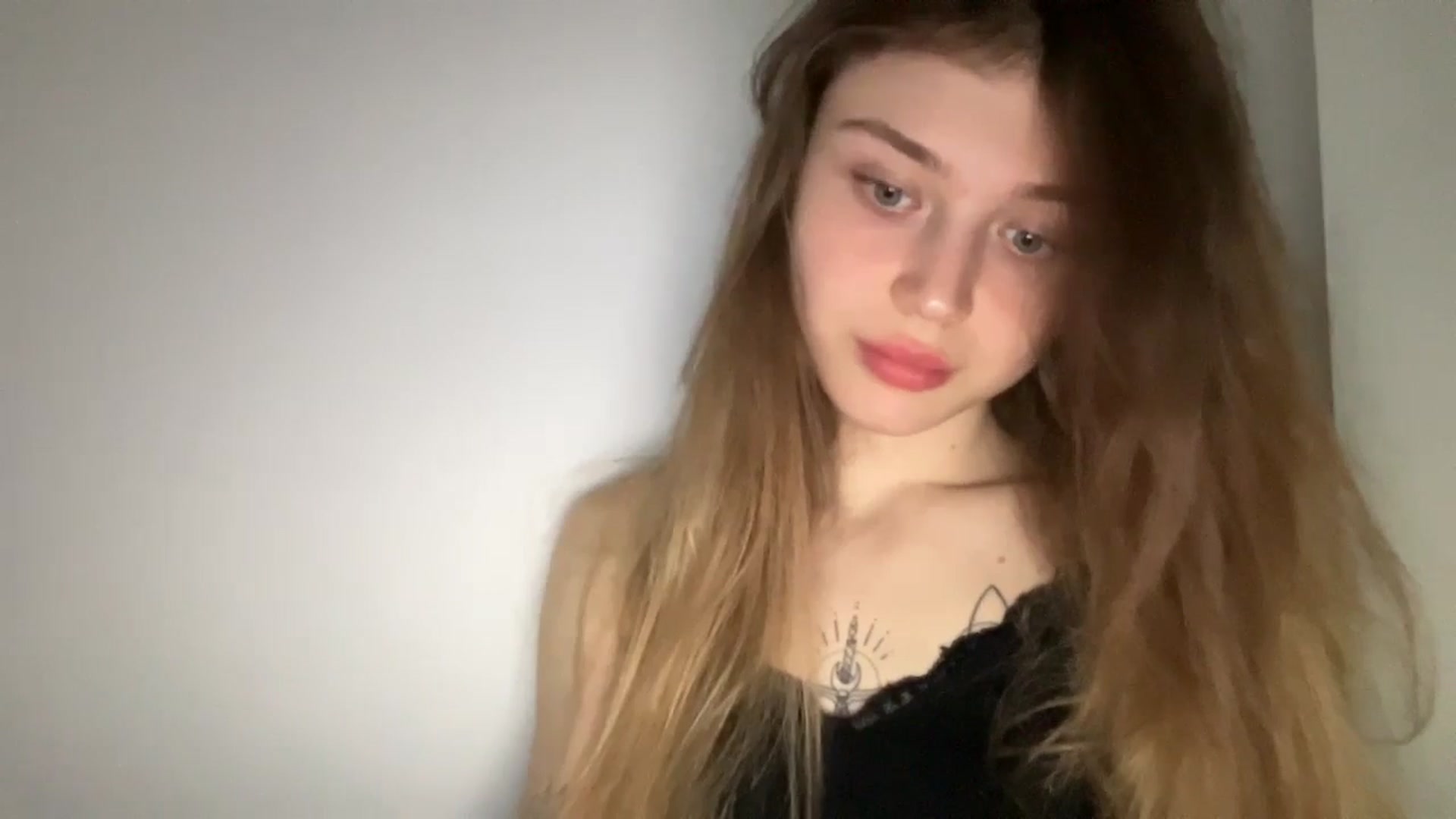 Gallery image thumbnail from Coconut_dream's myfreecams stream on, 05/09/2024, 22:19 image 4 of 20