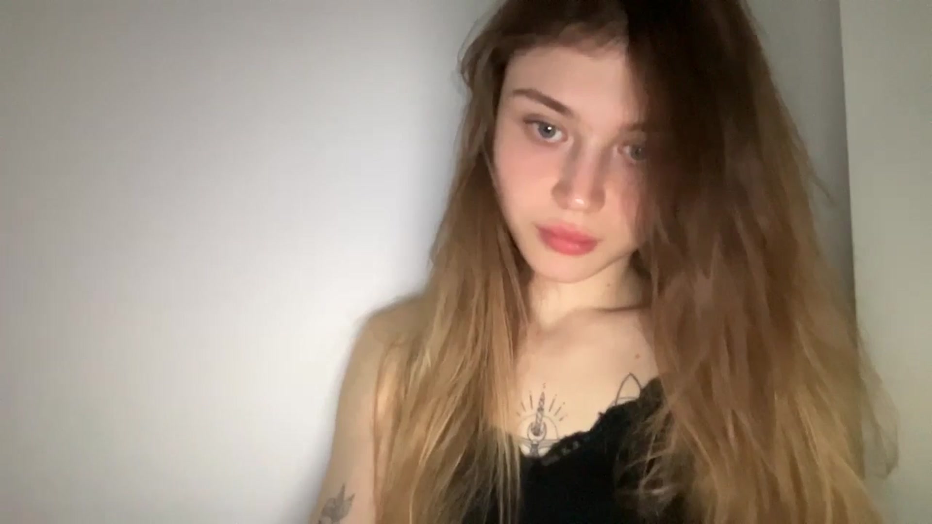 Gallery image thumbnail from Coconut_dream's myfreecams stream on, 05/09/2024, 22:19 image 7 of 20