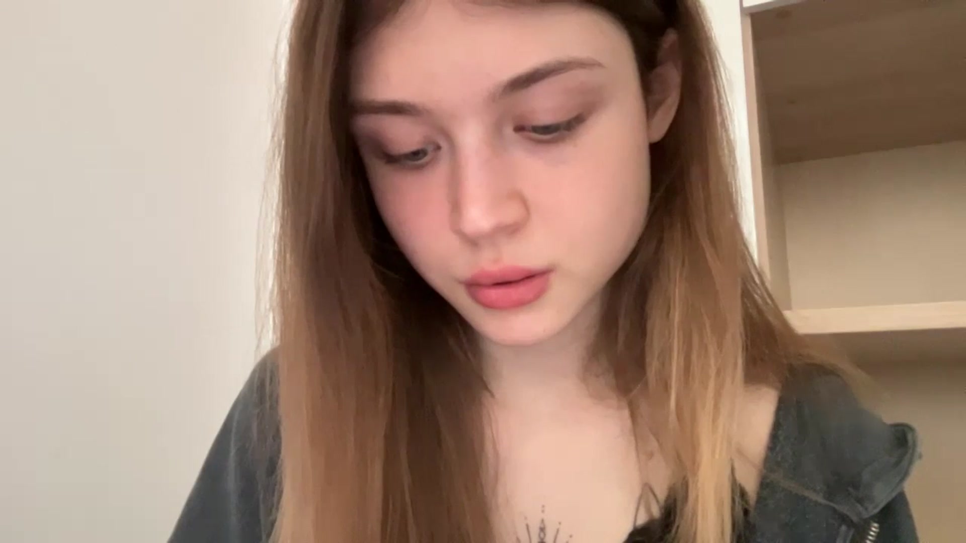 Gallery image thumbnail from Coconut_dream's myfreecams stream on, 05/10/2024, 08:32 image 18 of 20