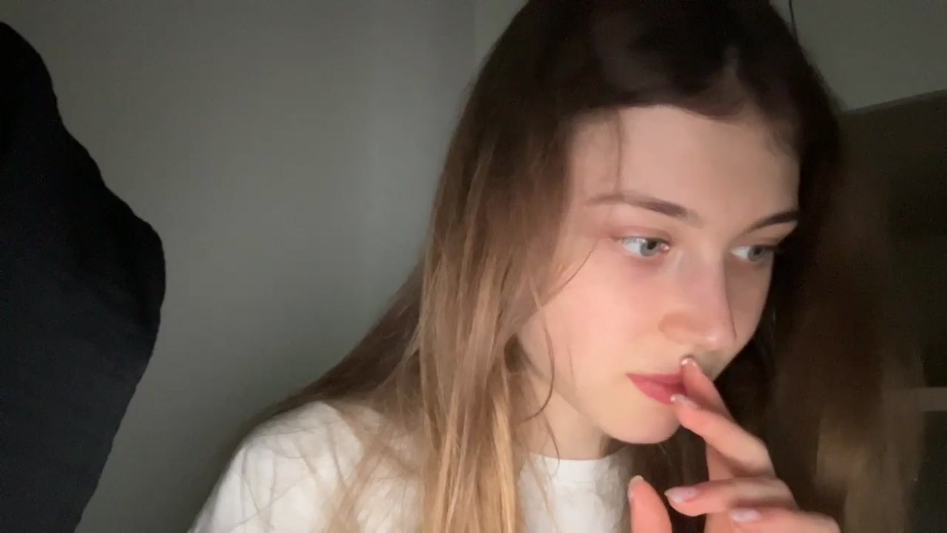 Gallery image thumbnail from Coconut_dream's myfreecams stream on, 05/10/2024, 20:21 image 3 of 20