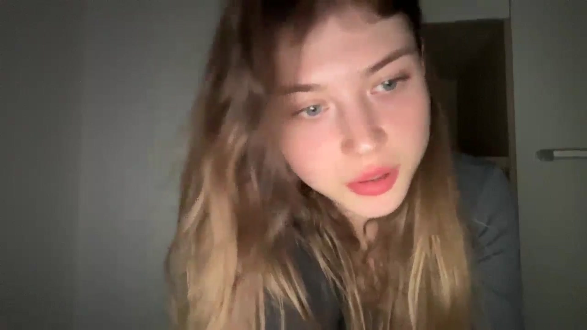 Gallery image thumbnail from Coconut_dream's myfreecams stream on, 05/12/2024, 19:46 image 4 of 20