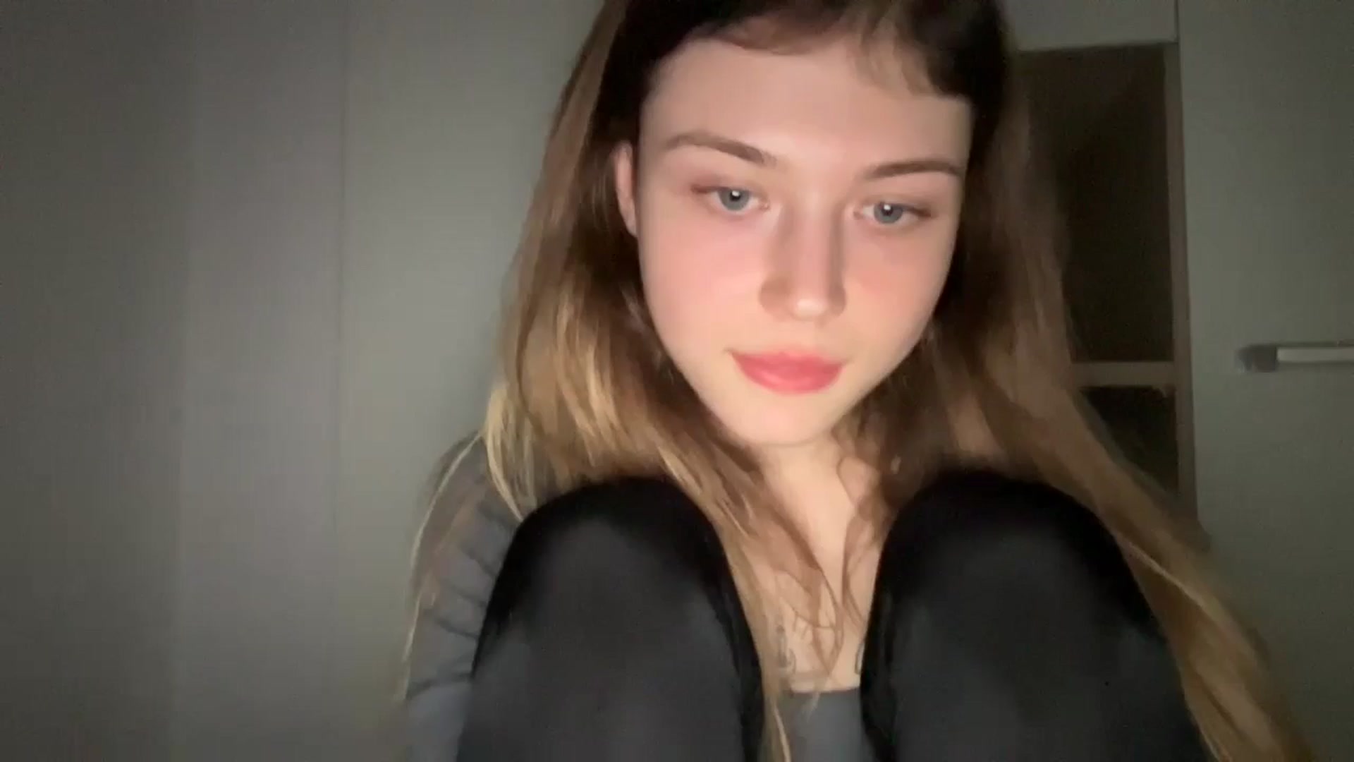 Gallery image thumbnail from Coconut_dream's myfreecams stream on, 05/12/2024, 19:46 image 11 of 20