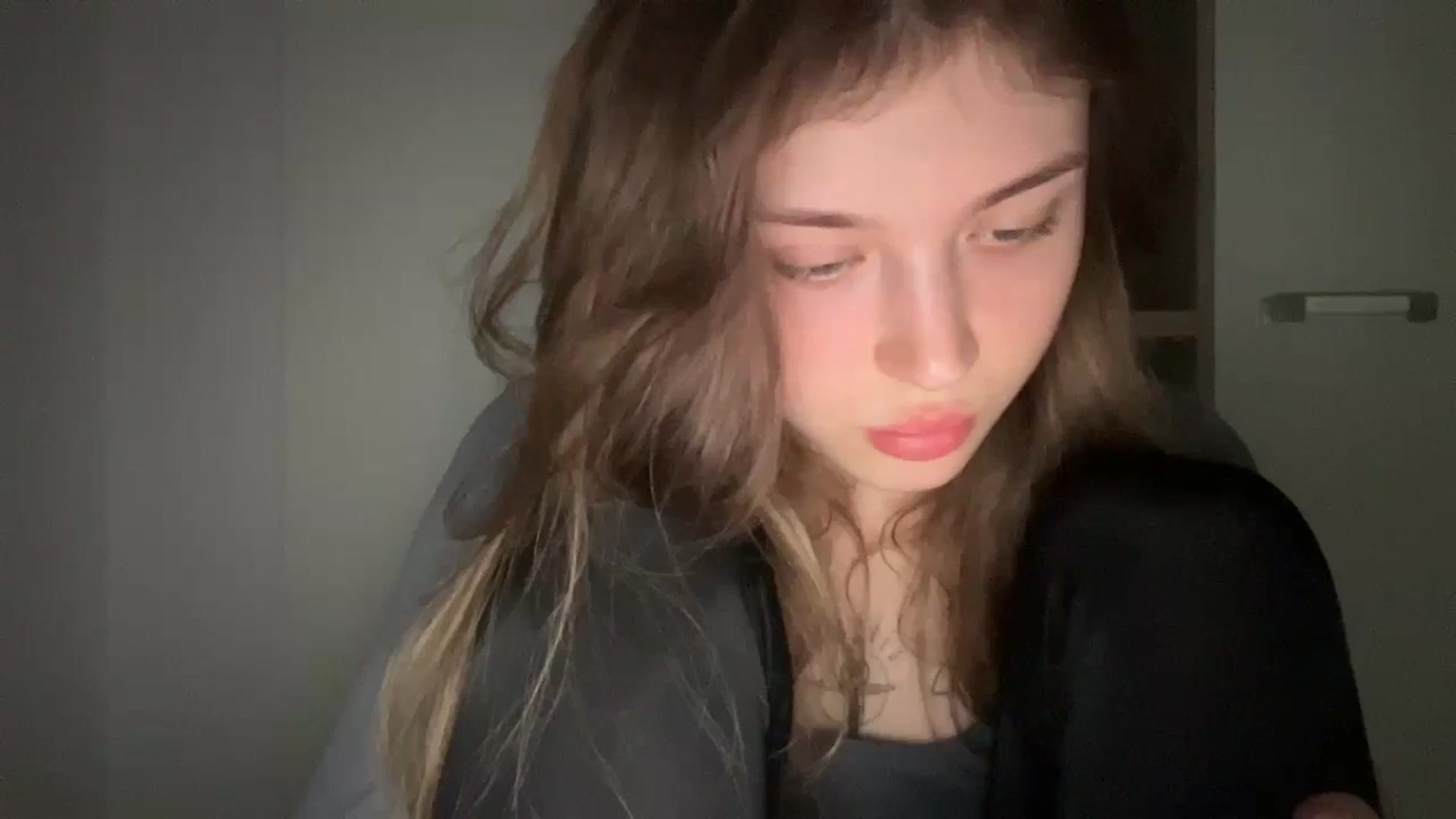 Gallery image thumbnail from Coconut_dream's myfreecams stream on, 05/12/2024, 20:05 image 3 of 20