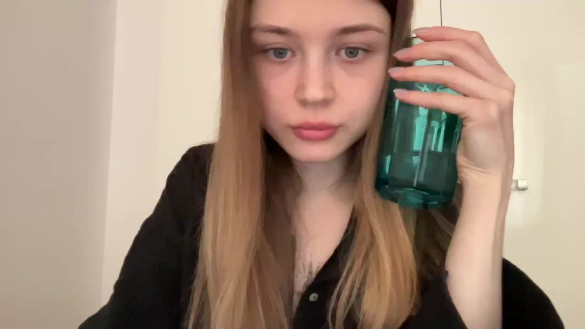 Gallery image thumbnail from Coconut_dream's myfreecams stream on, 05/14/2024, 08:34 image 3 of 20