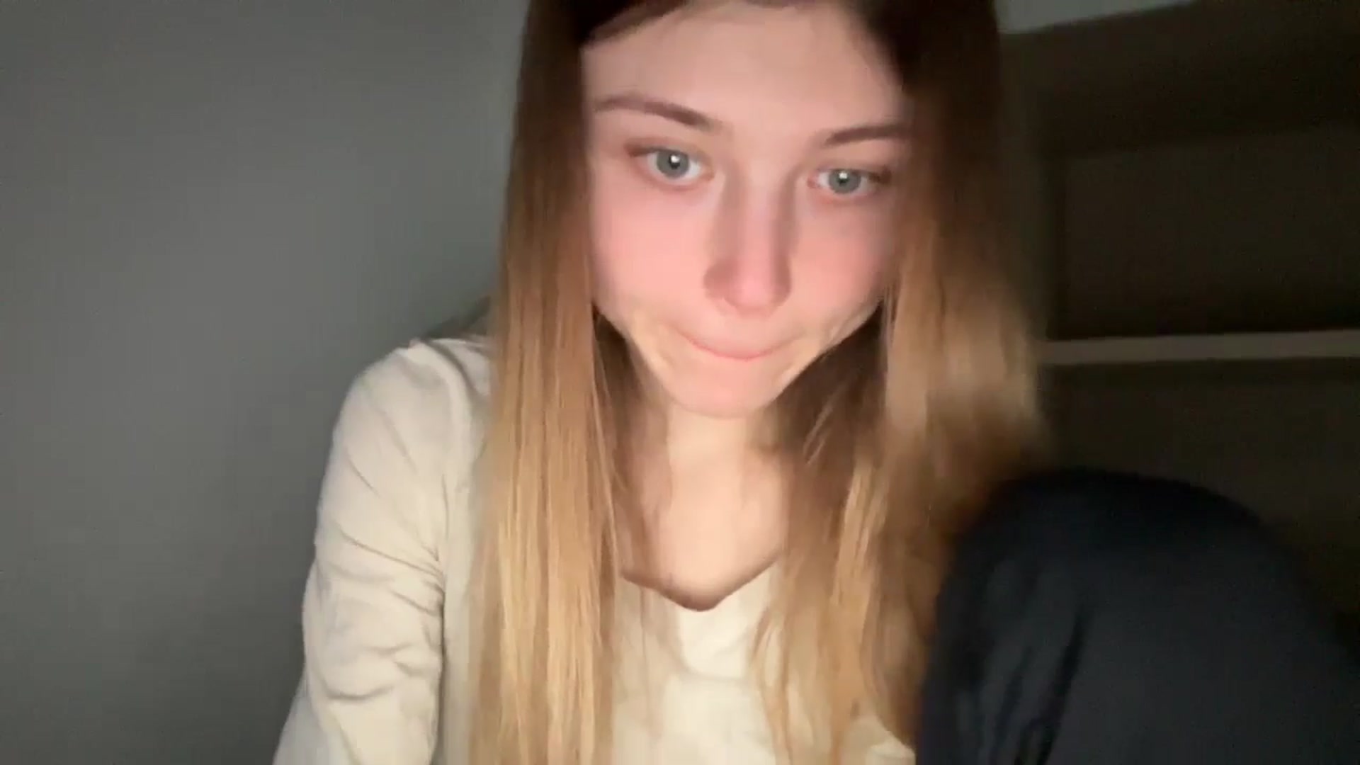 Gallery image thumbnail from Coconut_dream's myfreecams stream on, 05/14/2024, 21:29 image 18 of 20