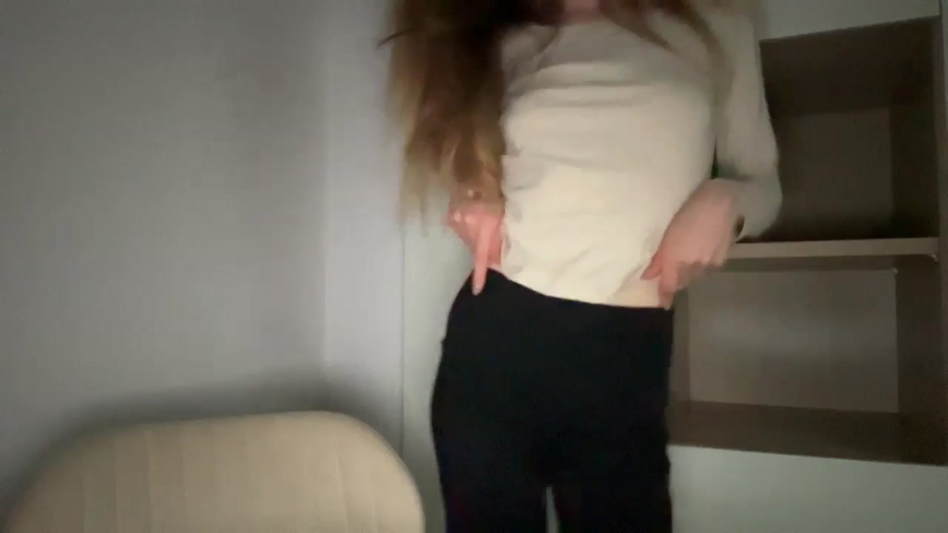 Gallery image thumbnail from Coconut_dream's myfreecams stream on, 05/14/2024, 21:43 image 14 of 20