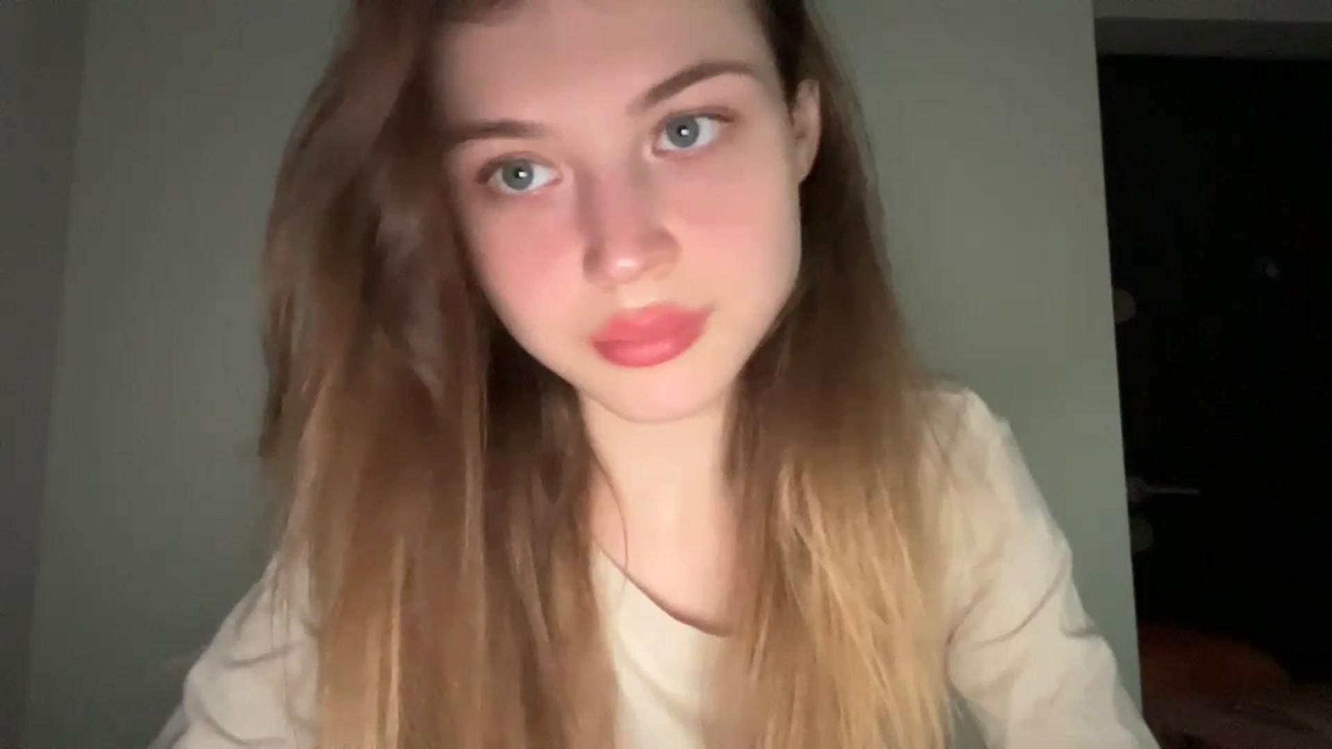 Gallery image thumbnail from Coconut_dream's myfreecams stream on, 05/15/2024, 20:16 image 7 of 20