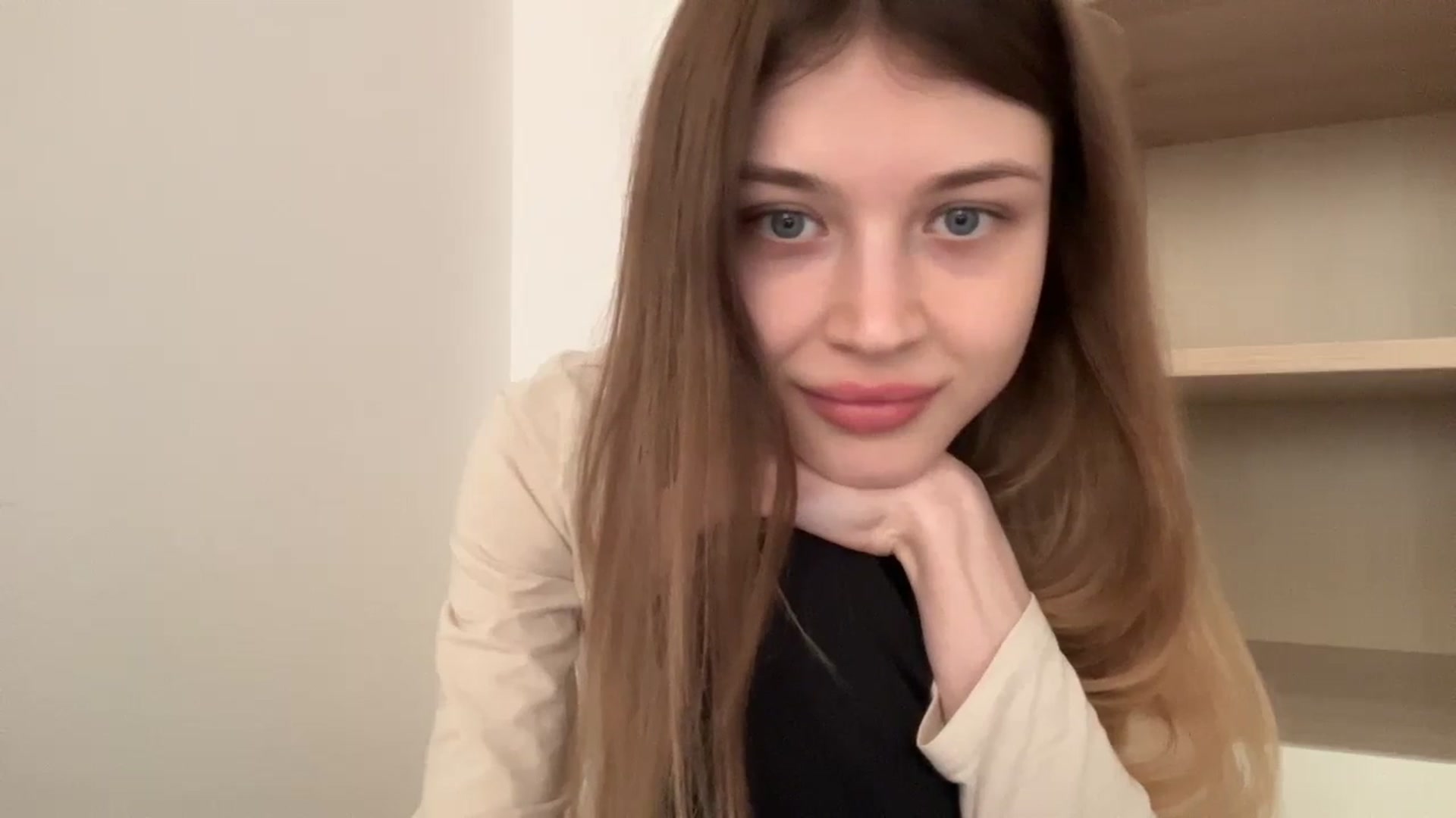 Gallery image thumbnail from Coconut_dream's myfreecams stream on, 05/16/2024, 07:33 image 15 of 20