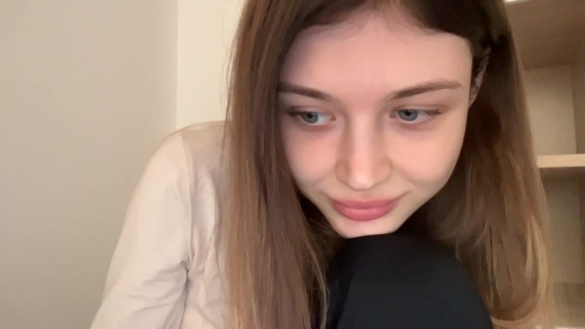 Gallery image thumbnail from Coconut_dream's myfreecams stream on, 05/16/2024, 09:32 image 16 of 20