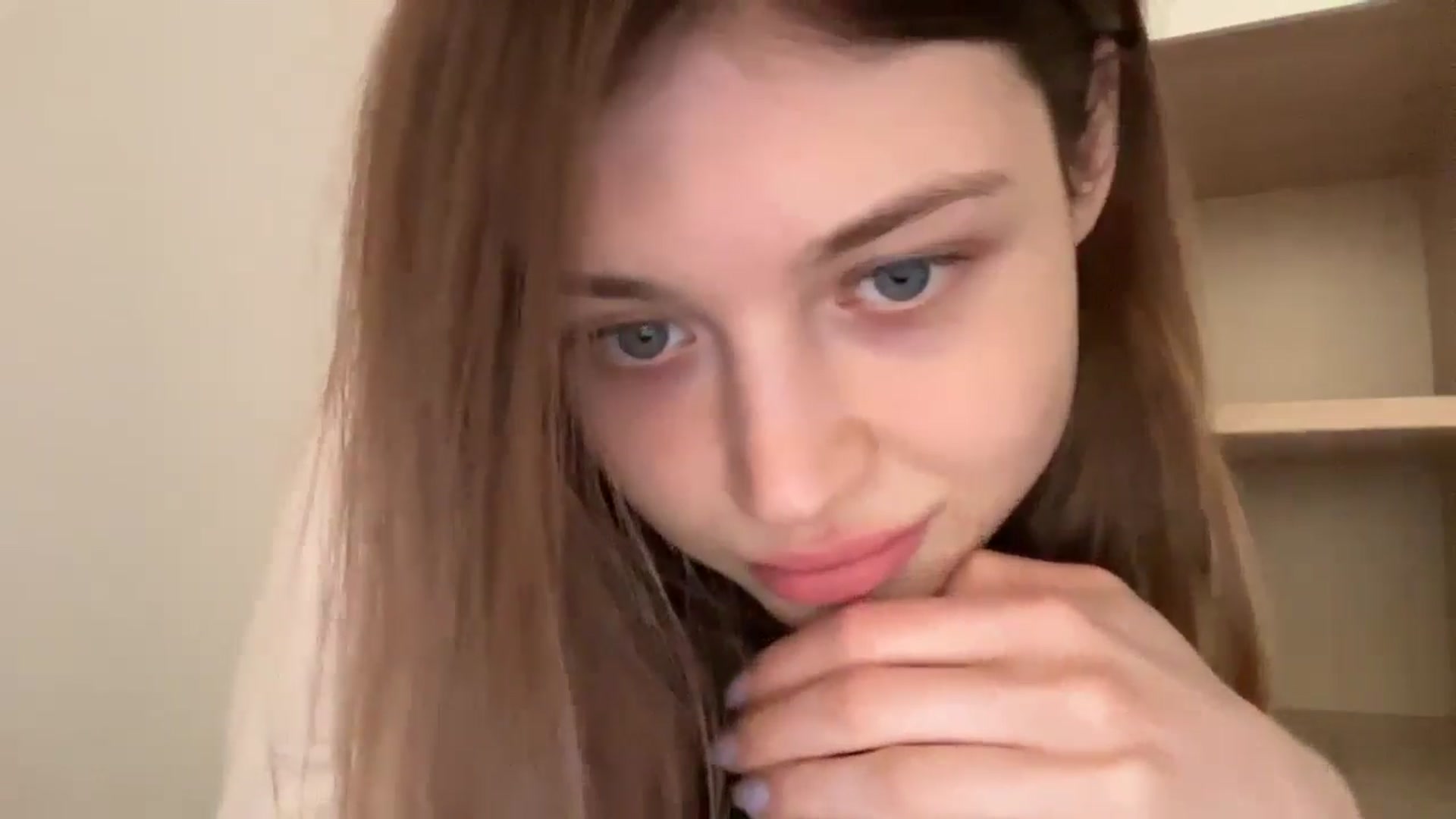 Gallery image thumbnail from Coconut_dream's myfreecams stream on, 05/16/2024, 09:32 image 13 of 20