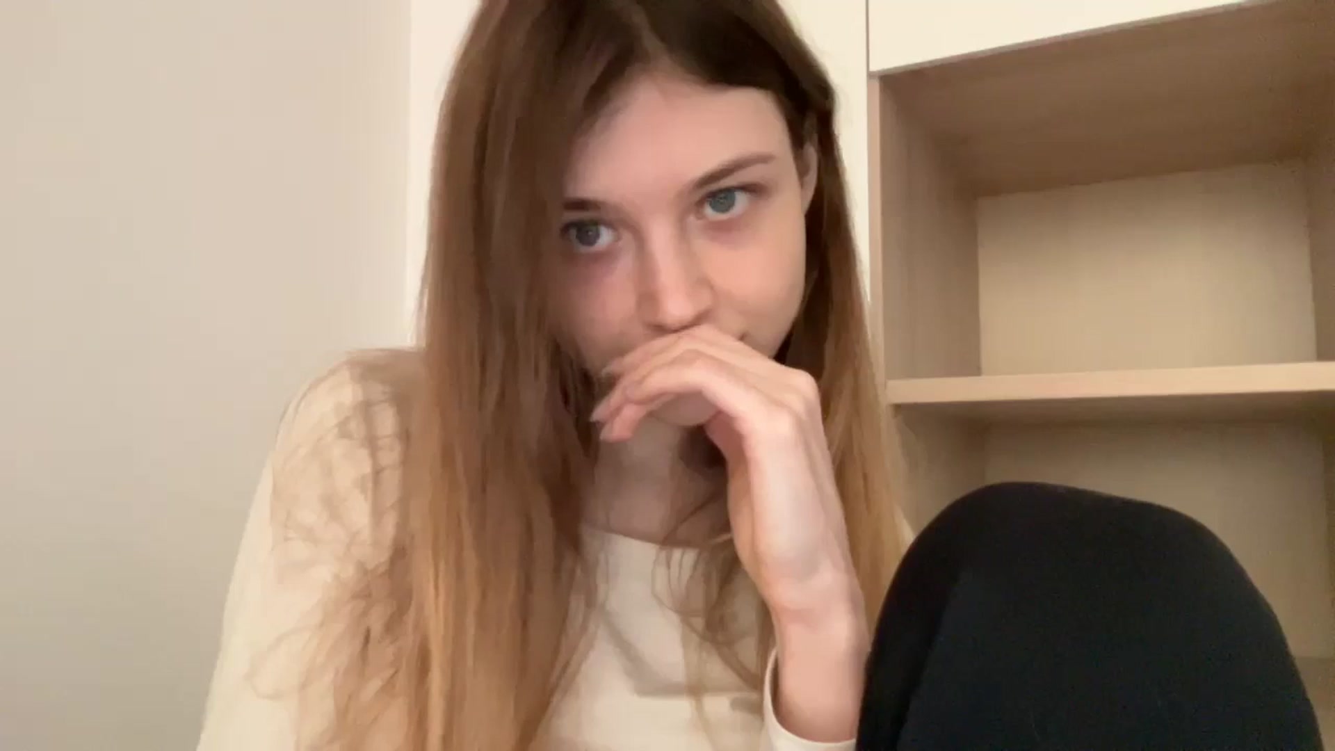Gallery image thumbnail from Coconut_dream's myfreecams stream on, 05/16/2024, 09:32 image 9 of 20