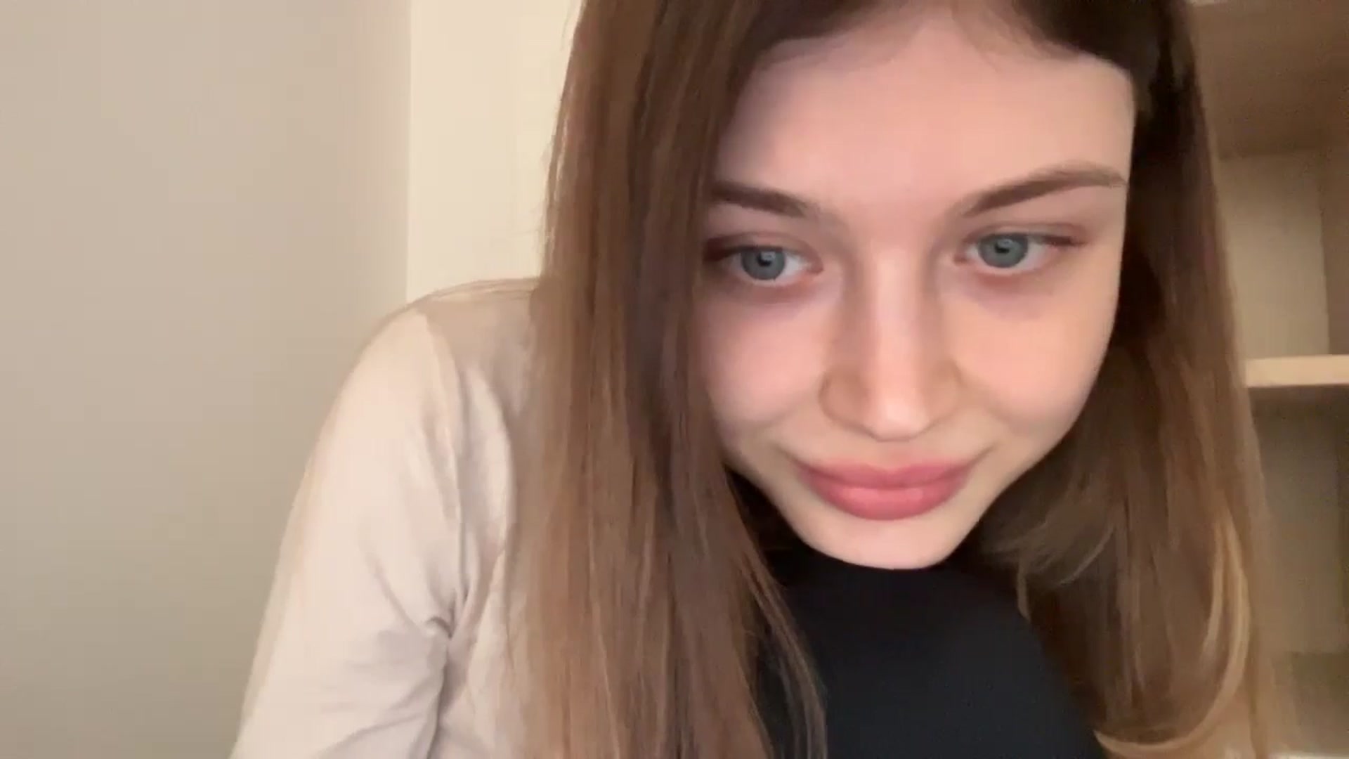 Gallery image thumbnail from Coconut_dream's myfreecams stream on, 05/16/2024, 09:32 image 19 of 20
