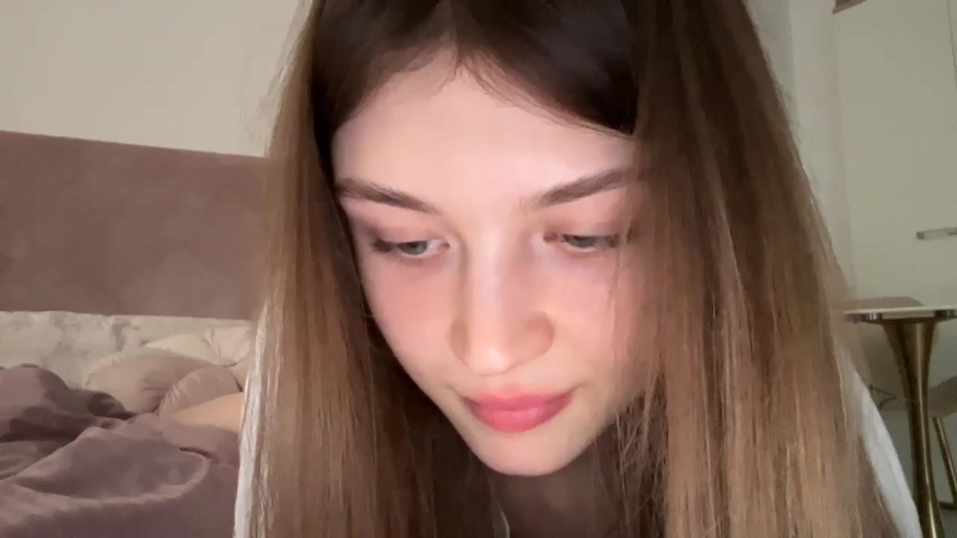 Gallery image thumbnail from Coconut_dream's myfreecams stream on, 05/17/2024, 07:40 image 3 of 20